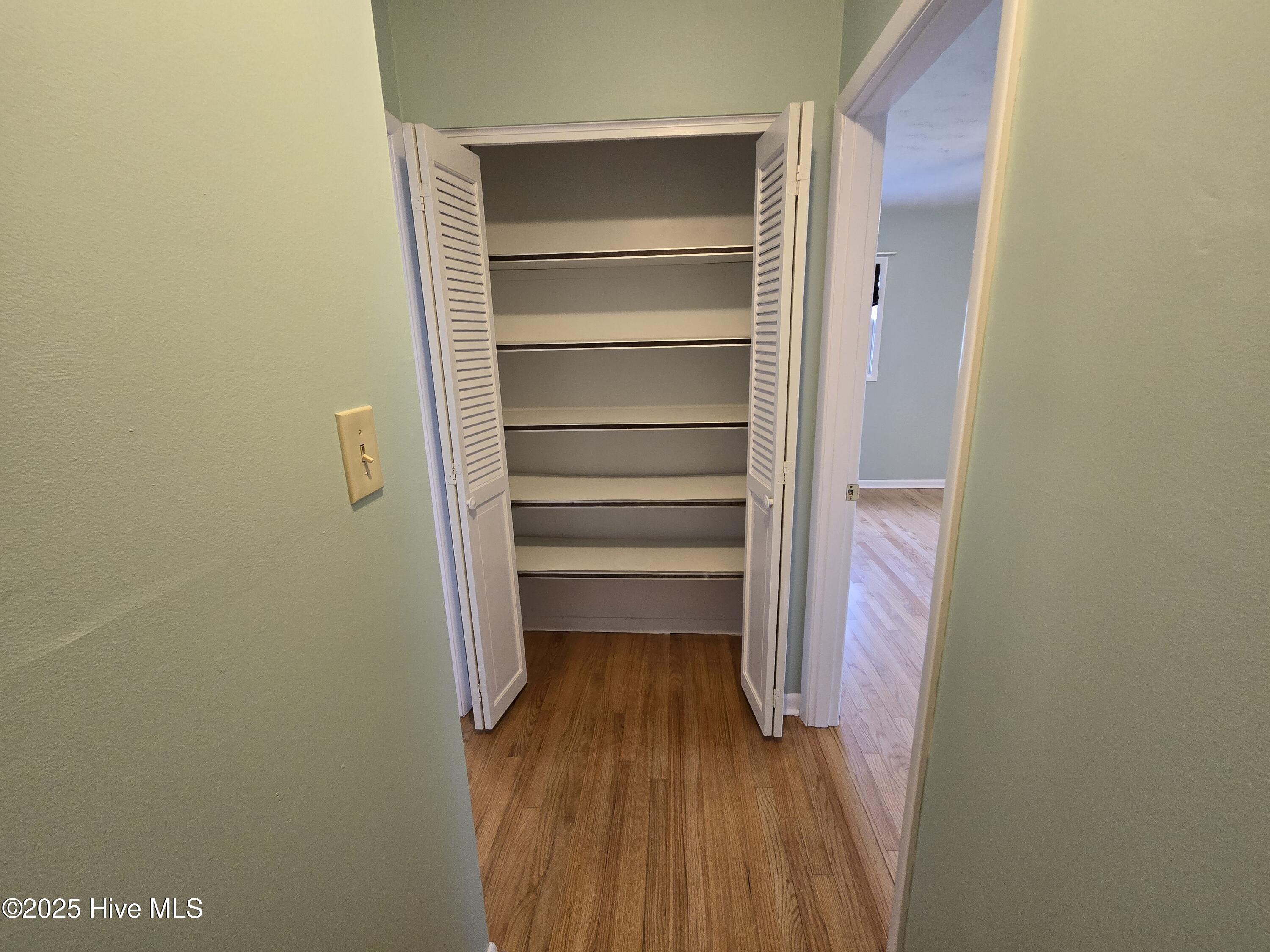 100523459 | Photo 17