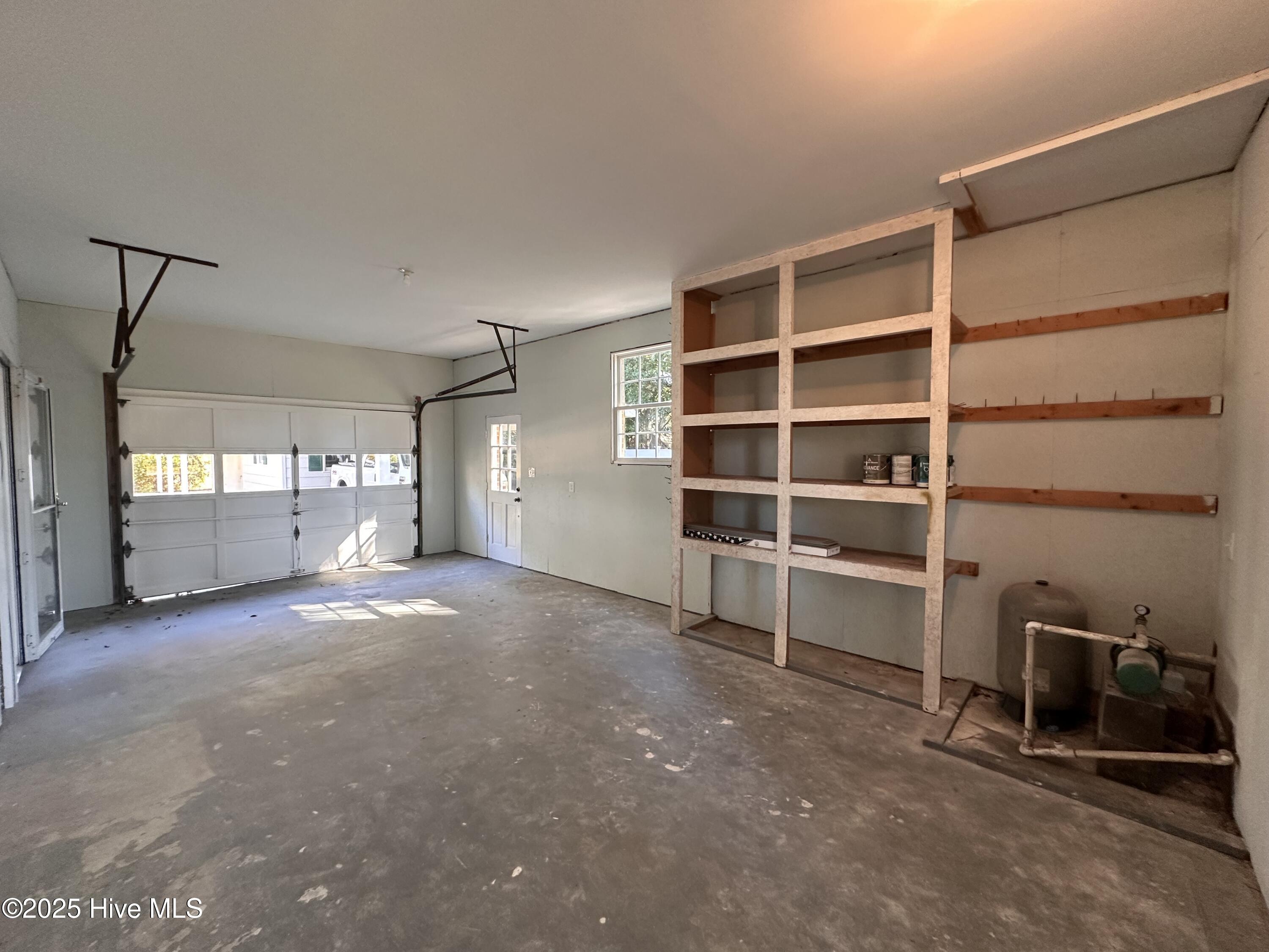 100541035 | Photo 31