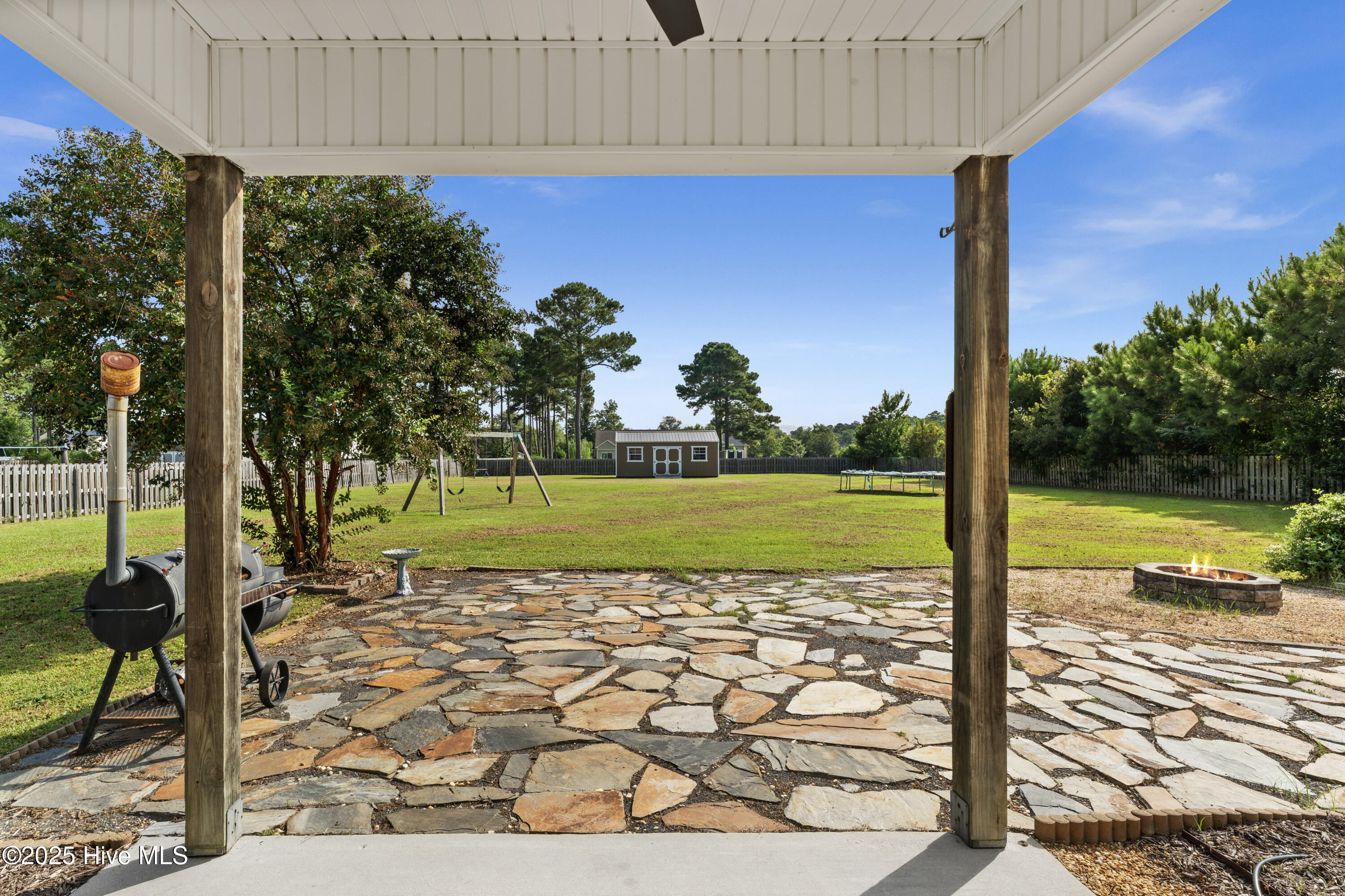 100530056 | Photo 48