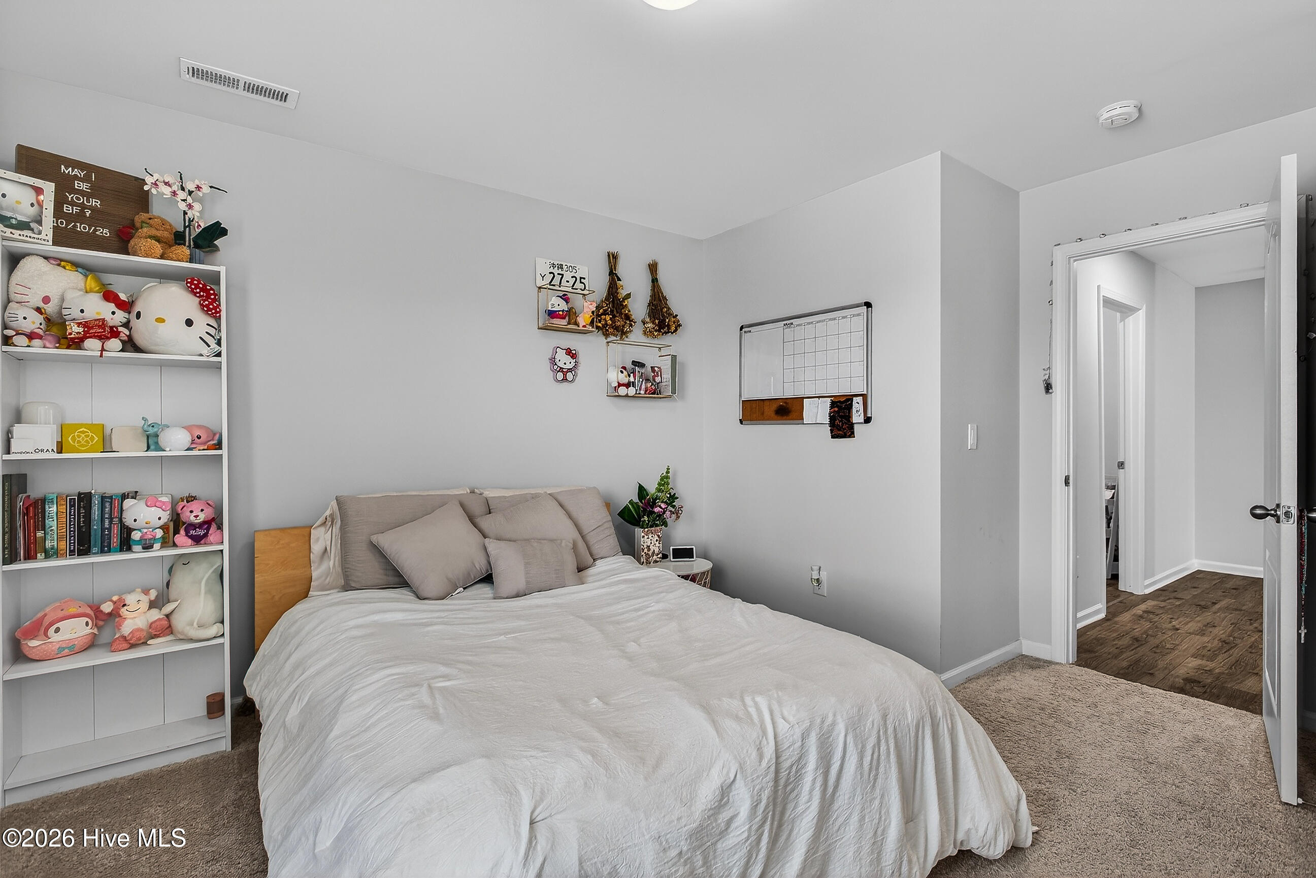 100555689 | Photo 34