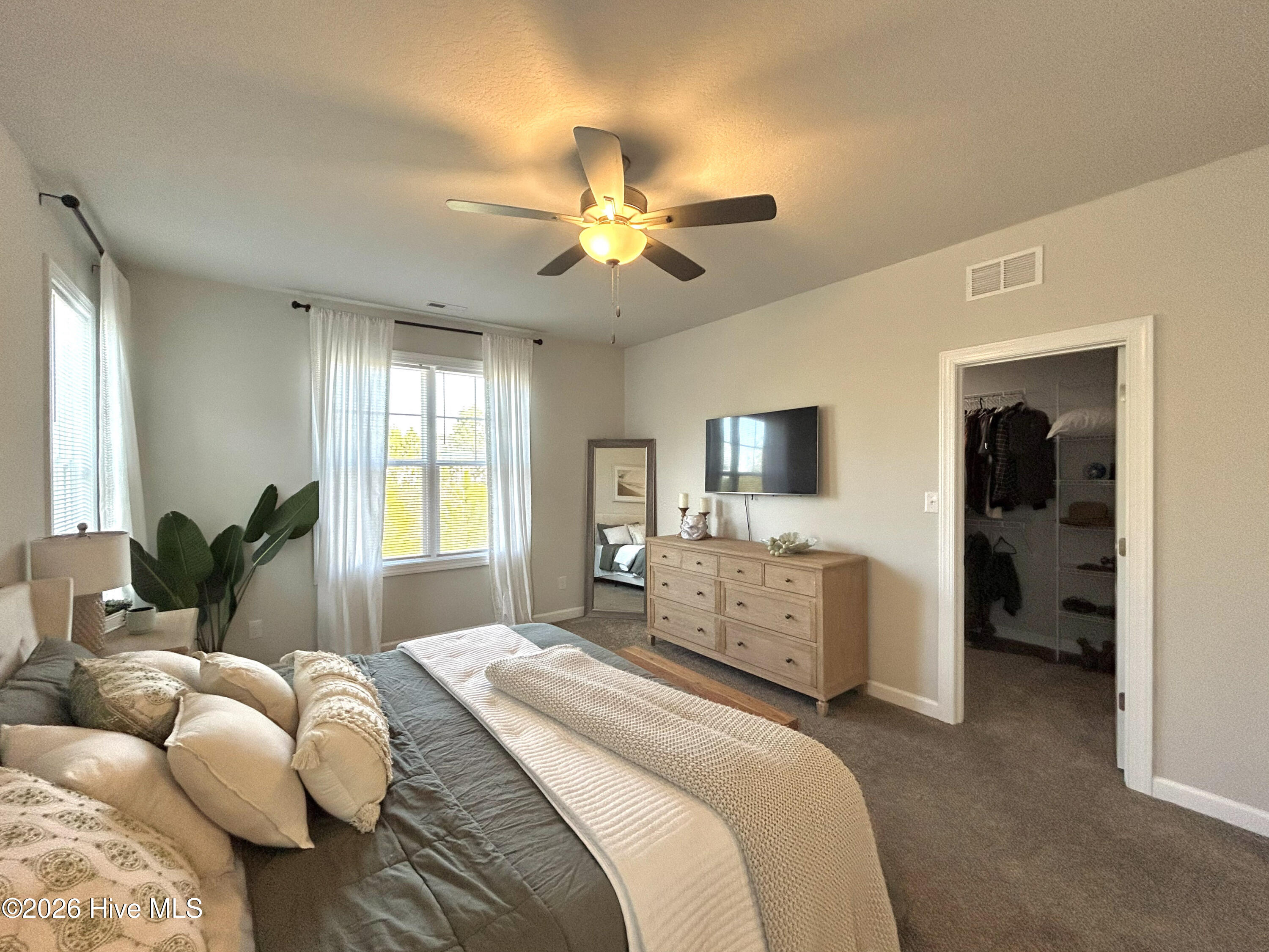 100553295 | Photo 20