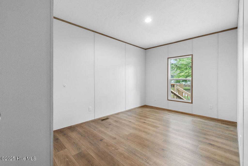 100531173 | Photo 20