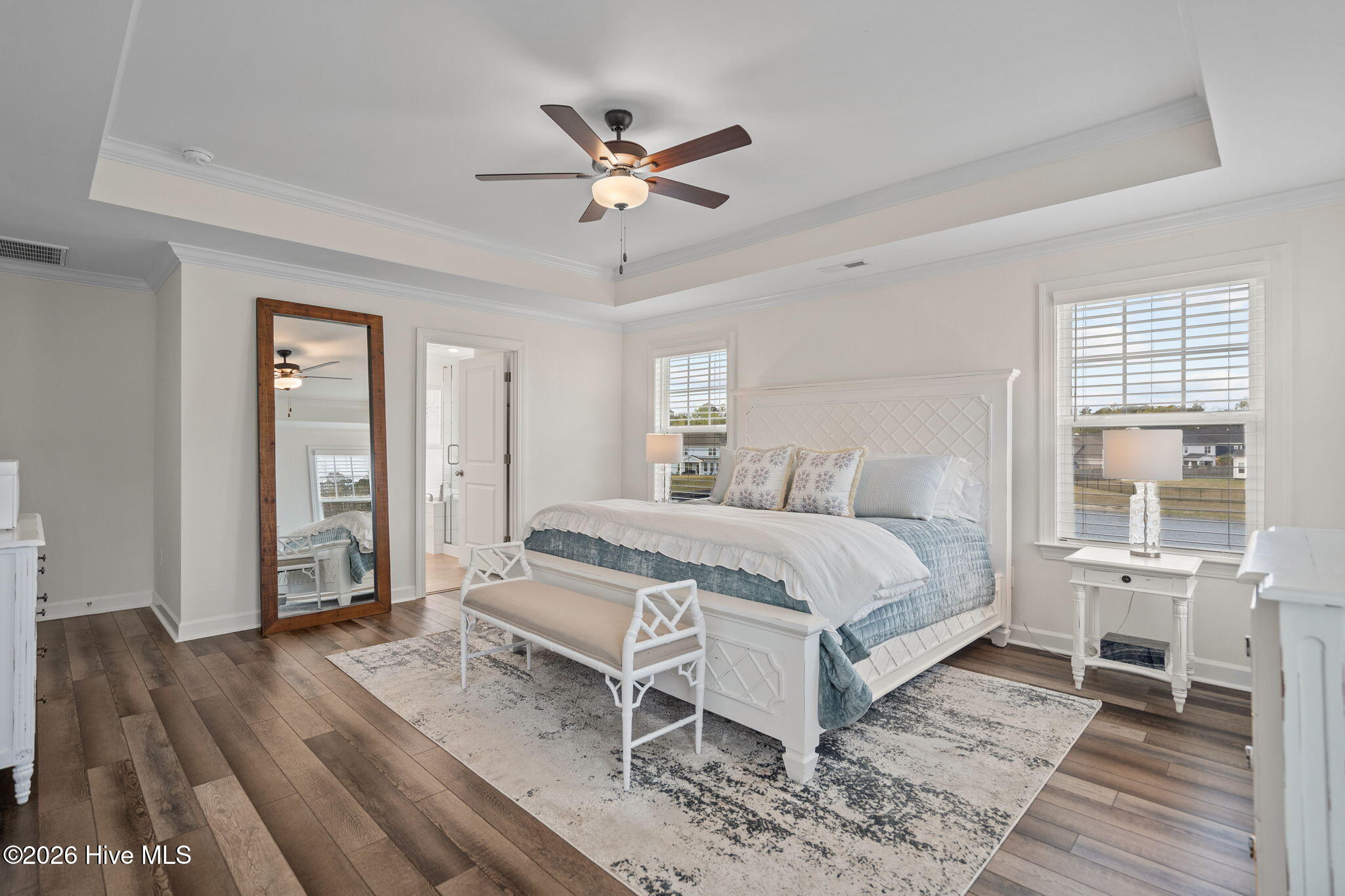 100562858 | Photo 33