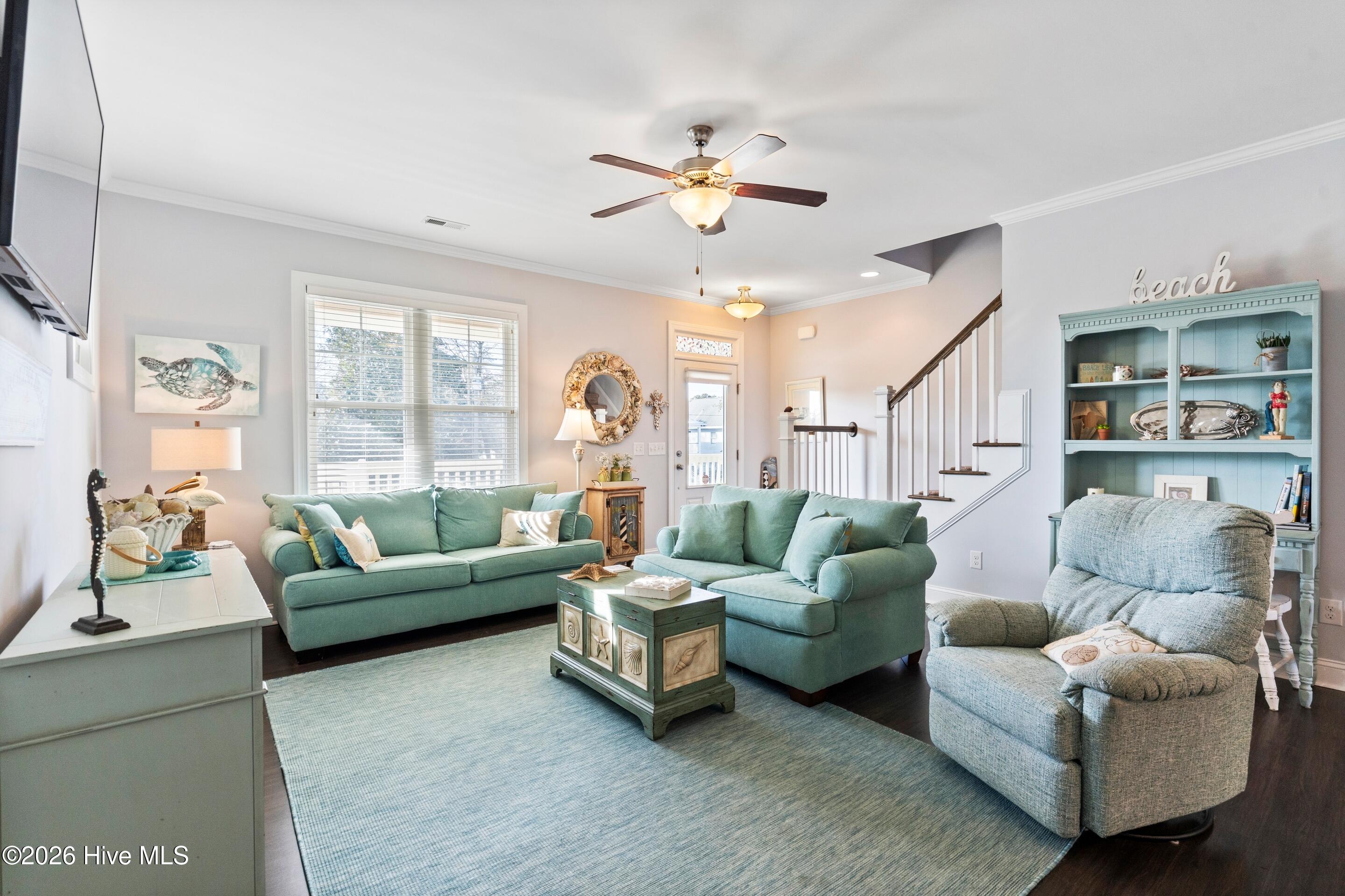 100549169 | Photo 19