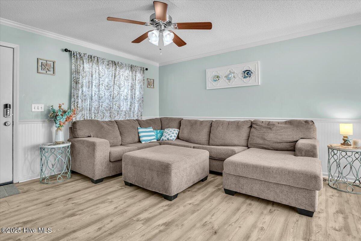 100541304 | Photo 10