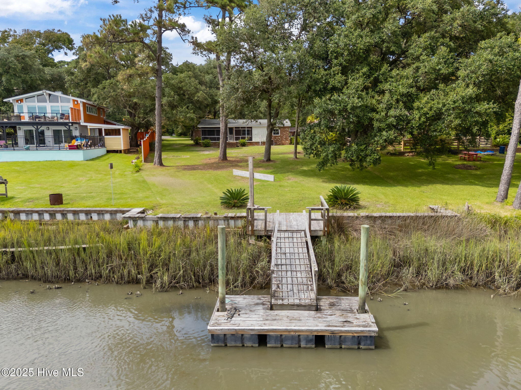 100527099 | Photo 14