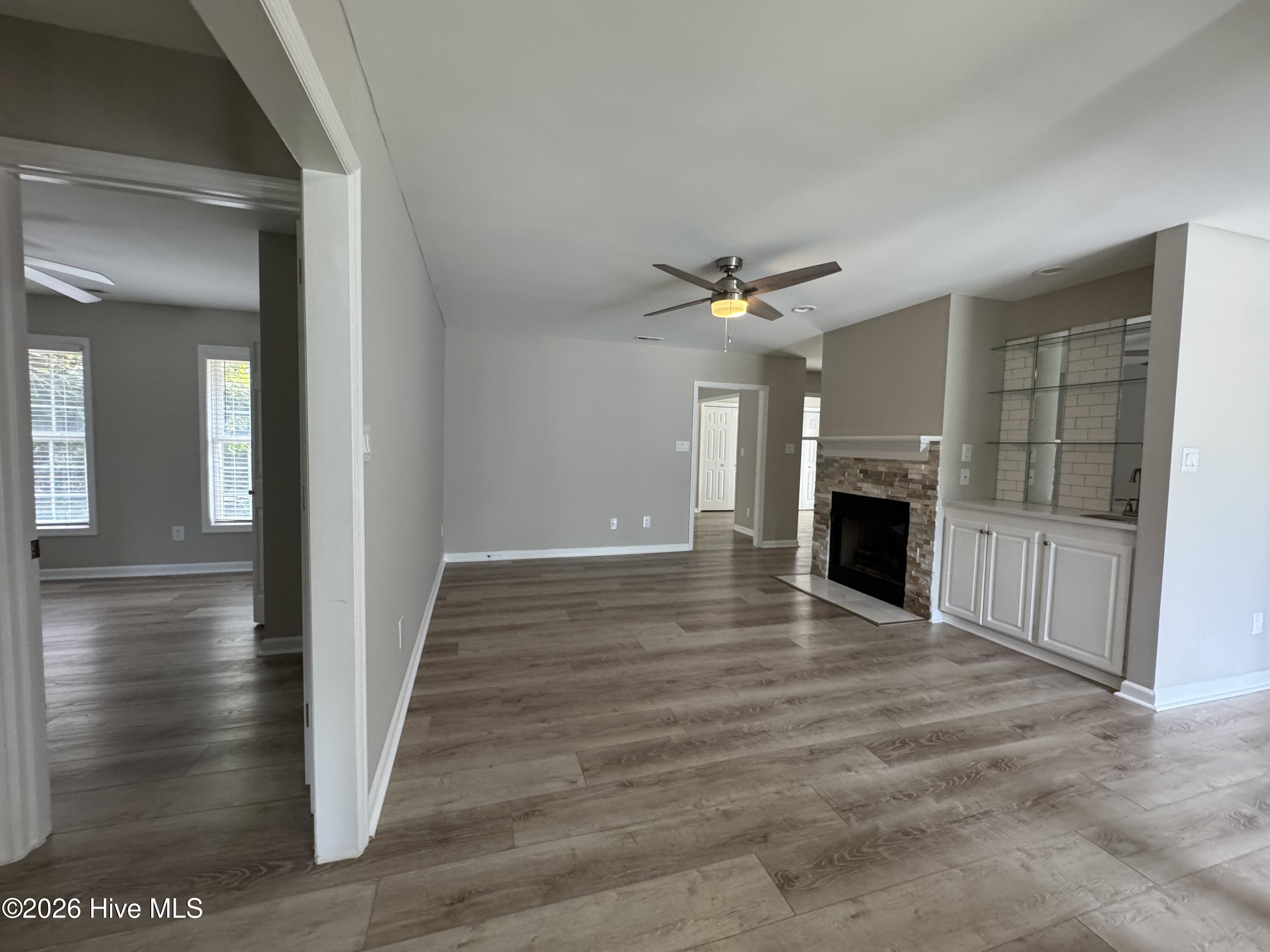 Living Room (3)