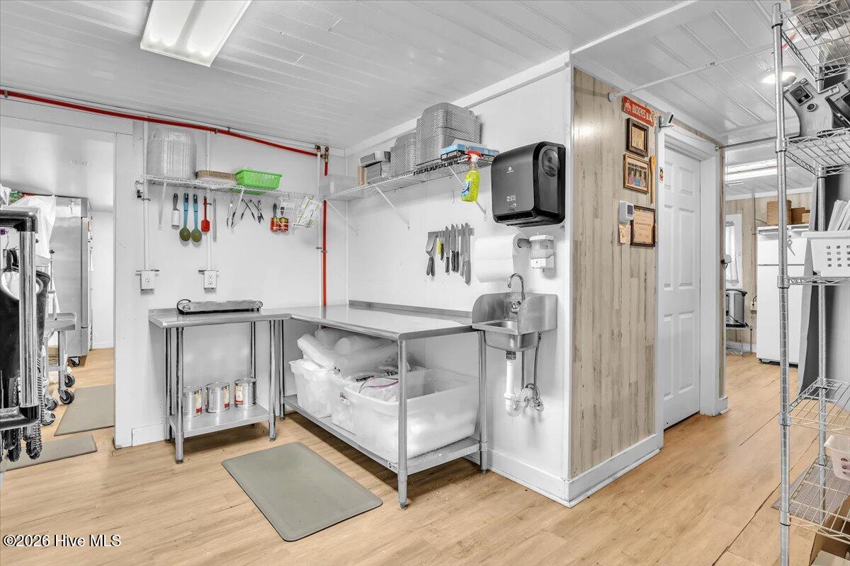 100551902 | Photo 40