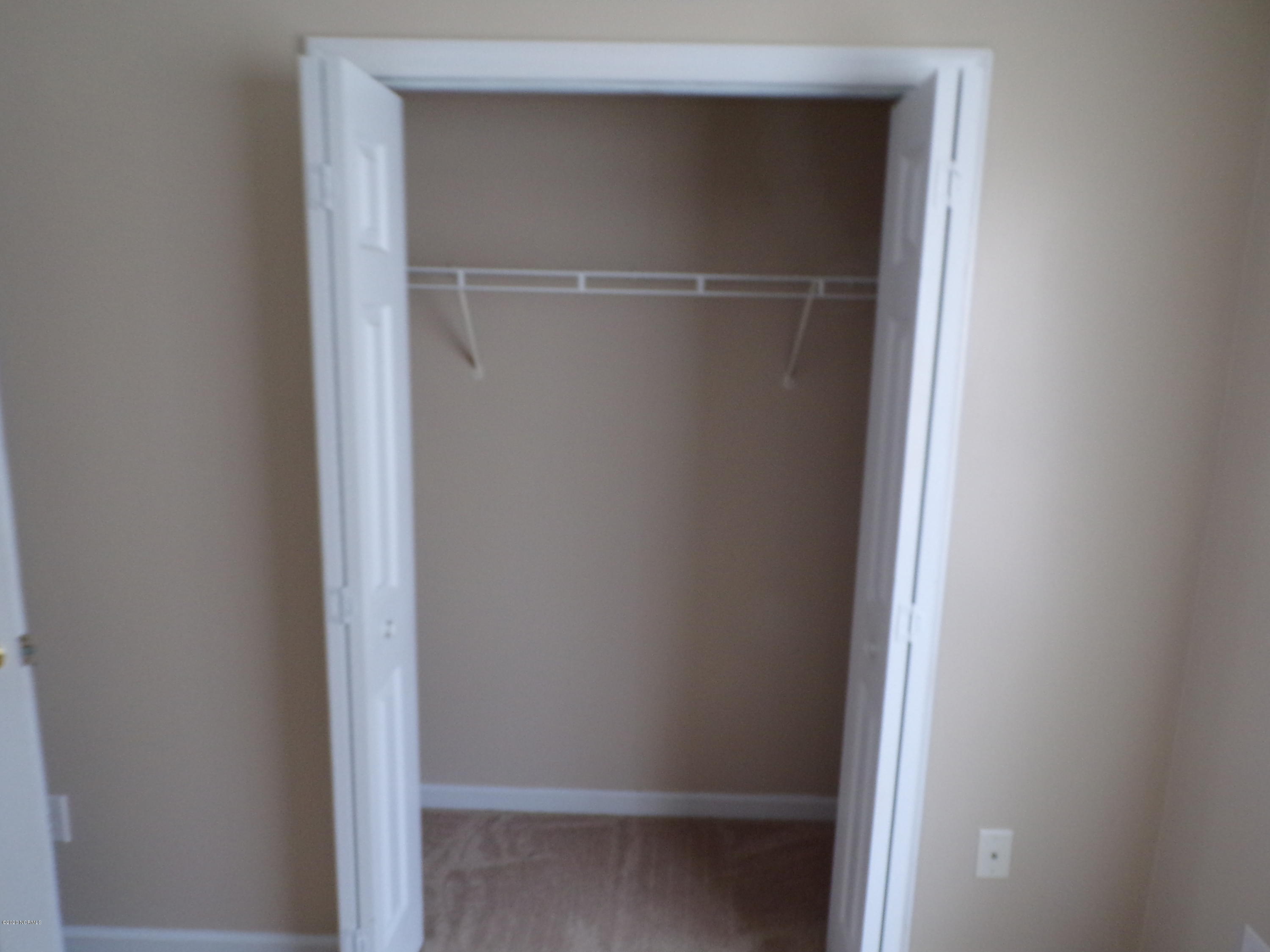 100556621 | Photo 15