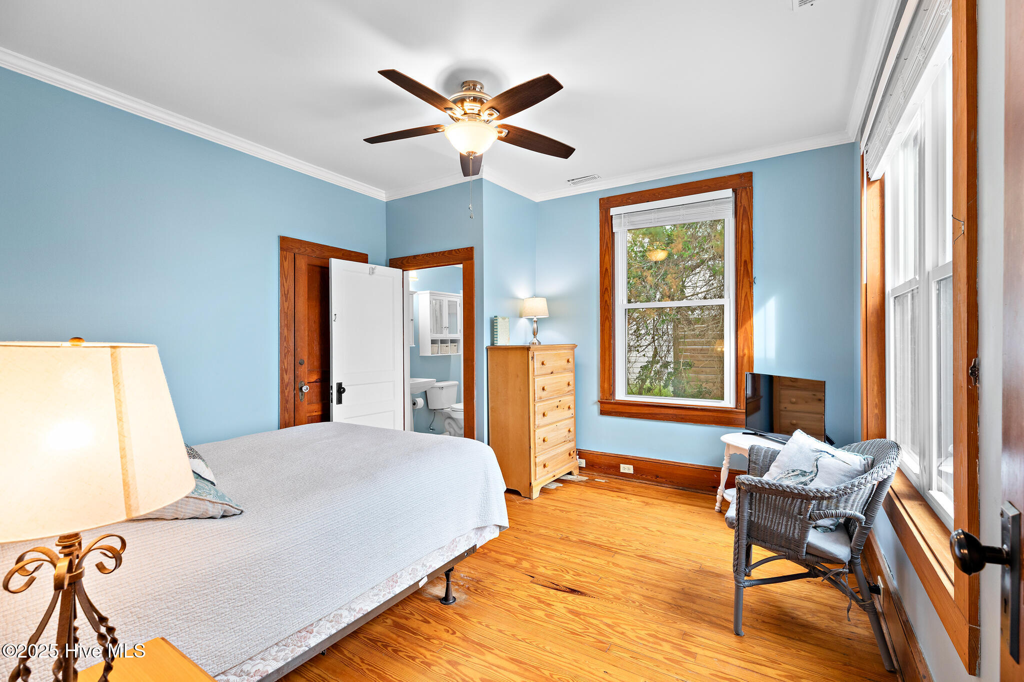 100531510 | Photo 73