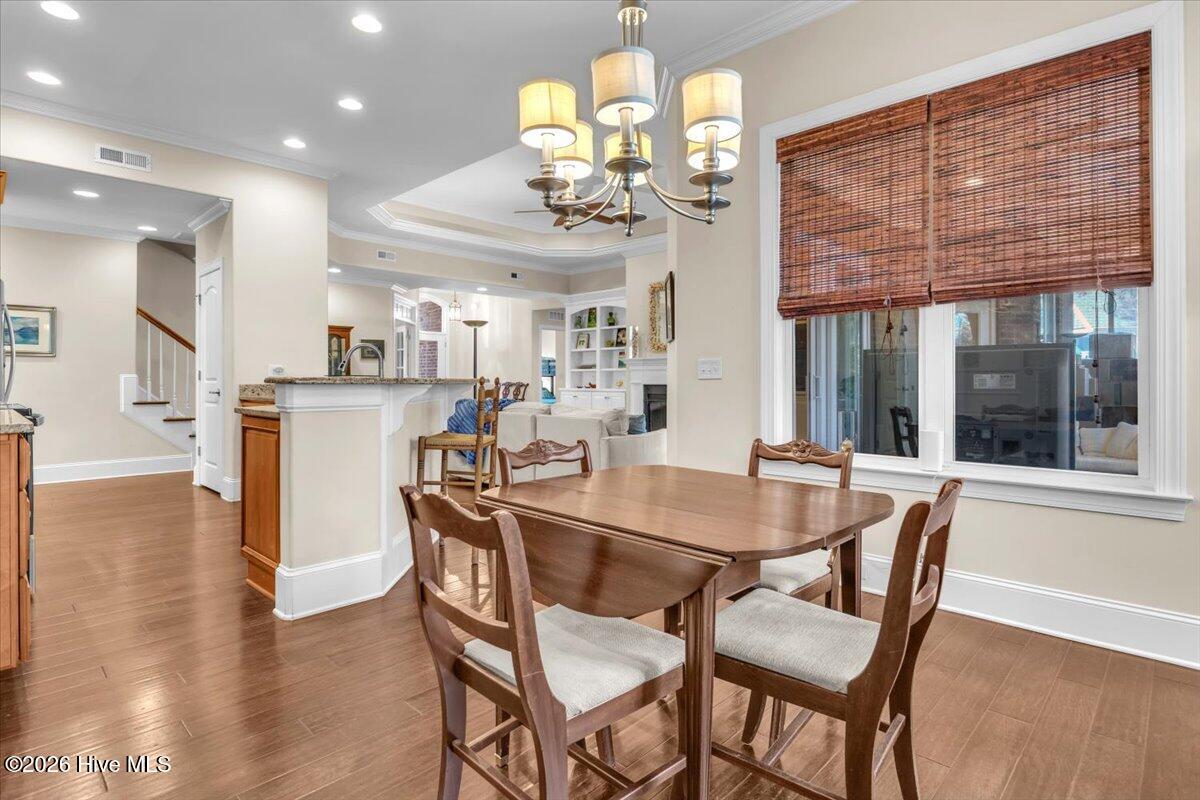 100556407 | Photo 26