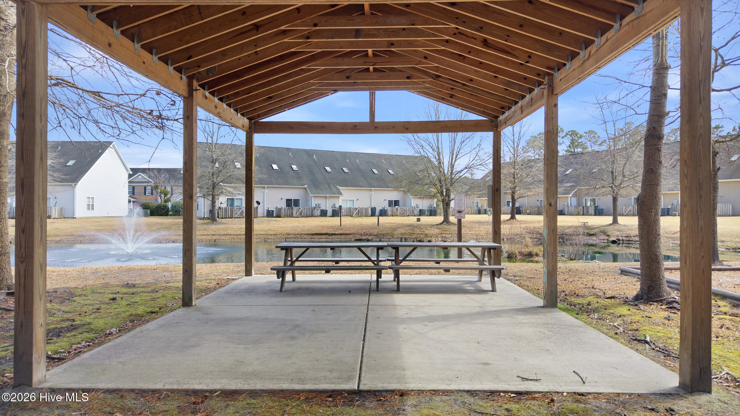 100570550 | Photo 31