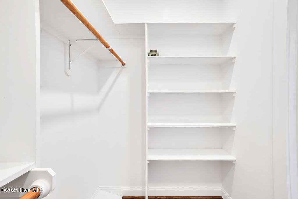 100539026 | Photo 44