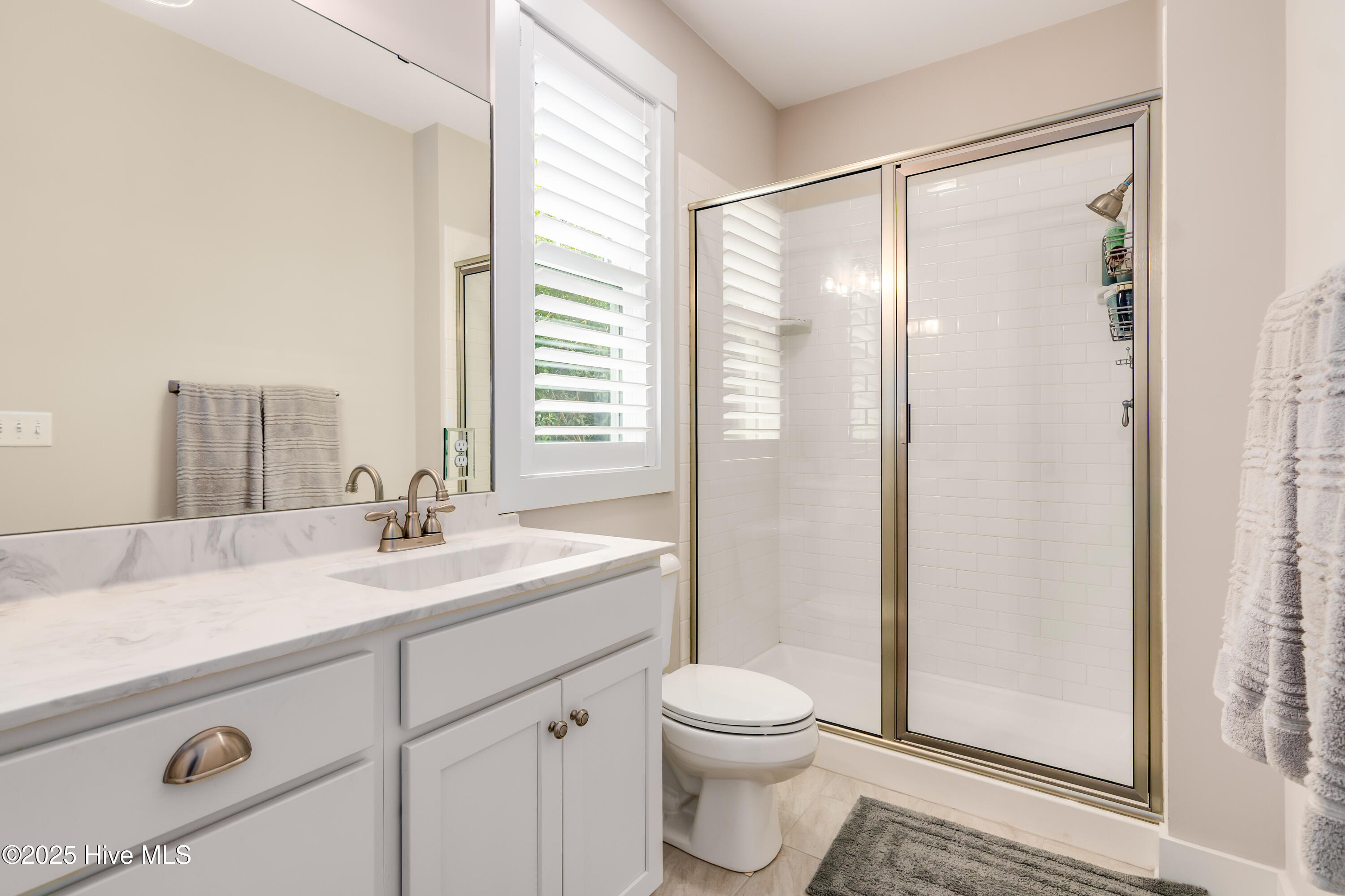 100501018 | Photo 21