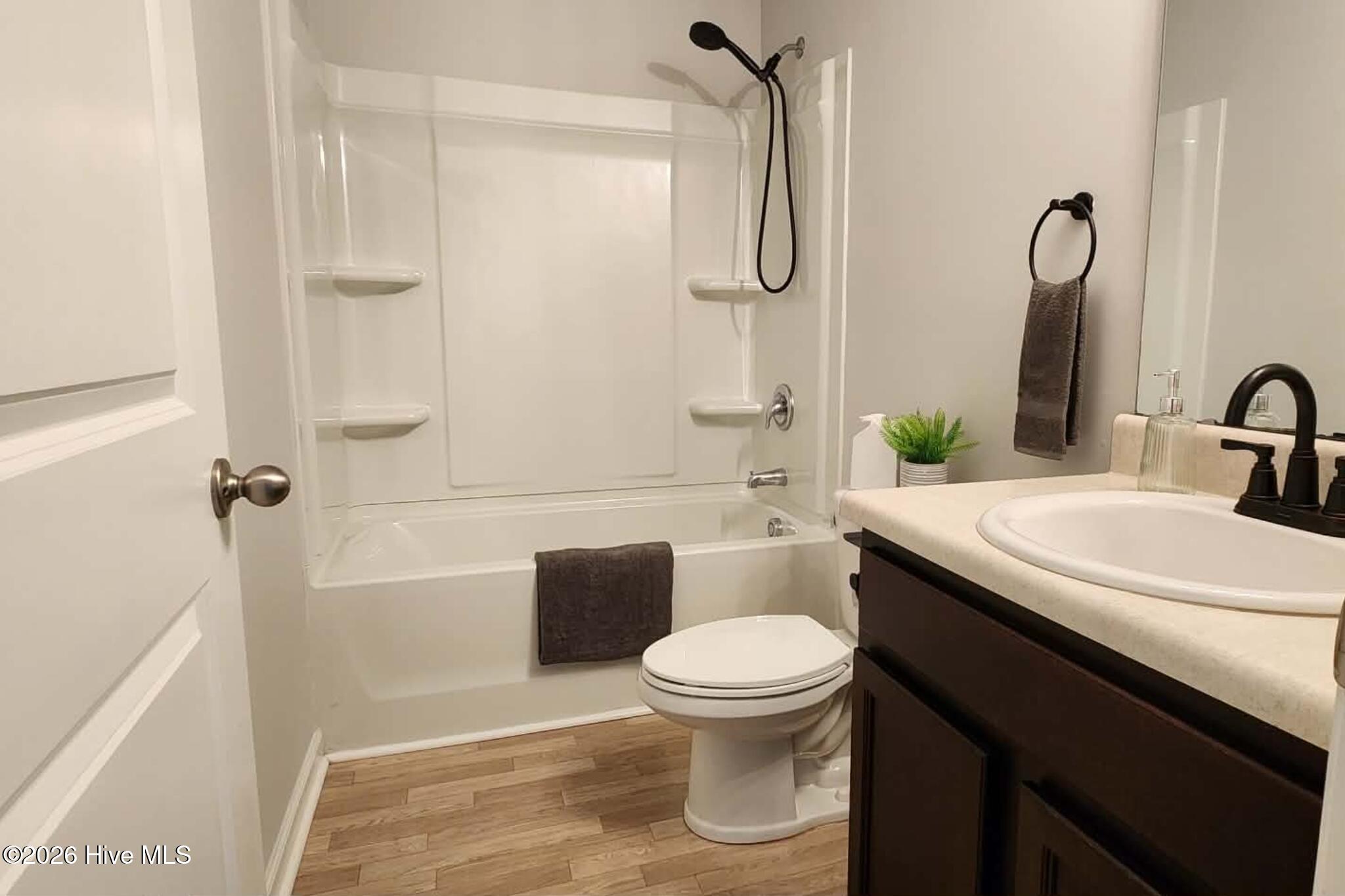 100534878 | Photo 17