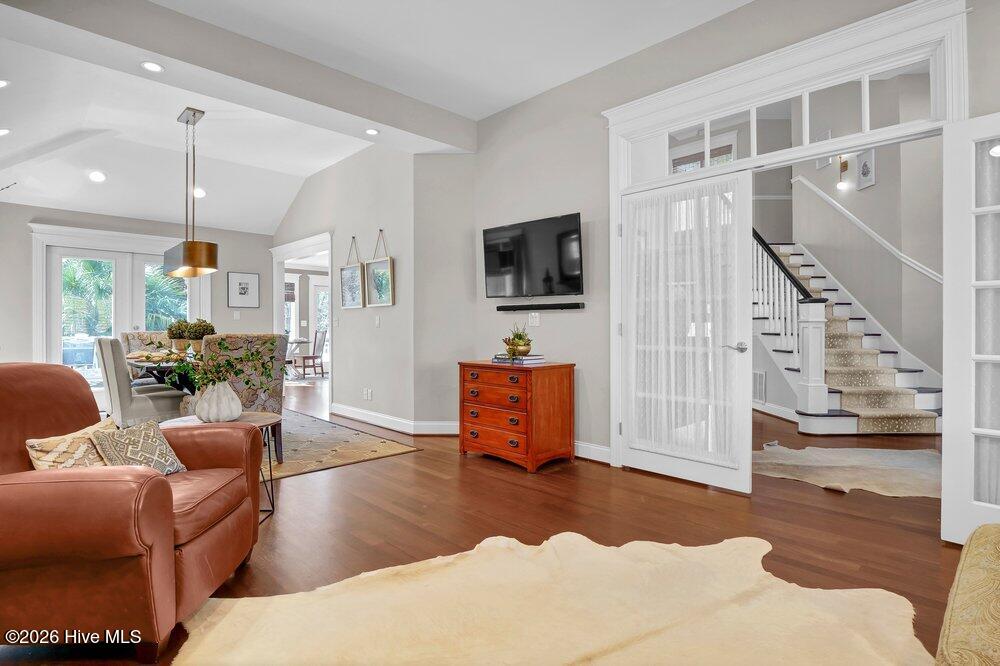 100559715 | Photo 21