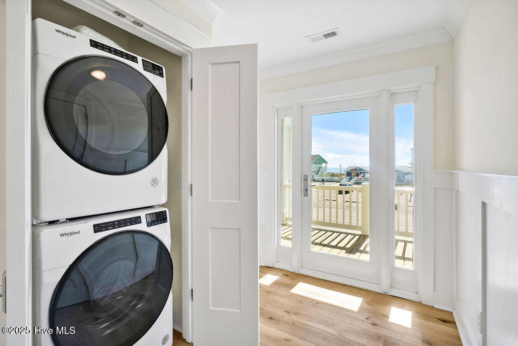 100541995 | Photo 14