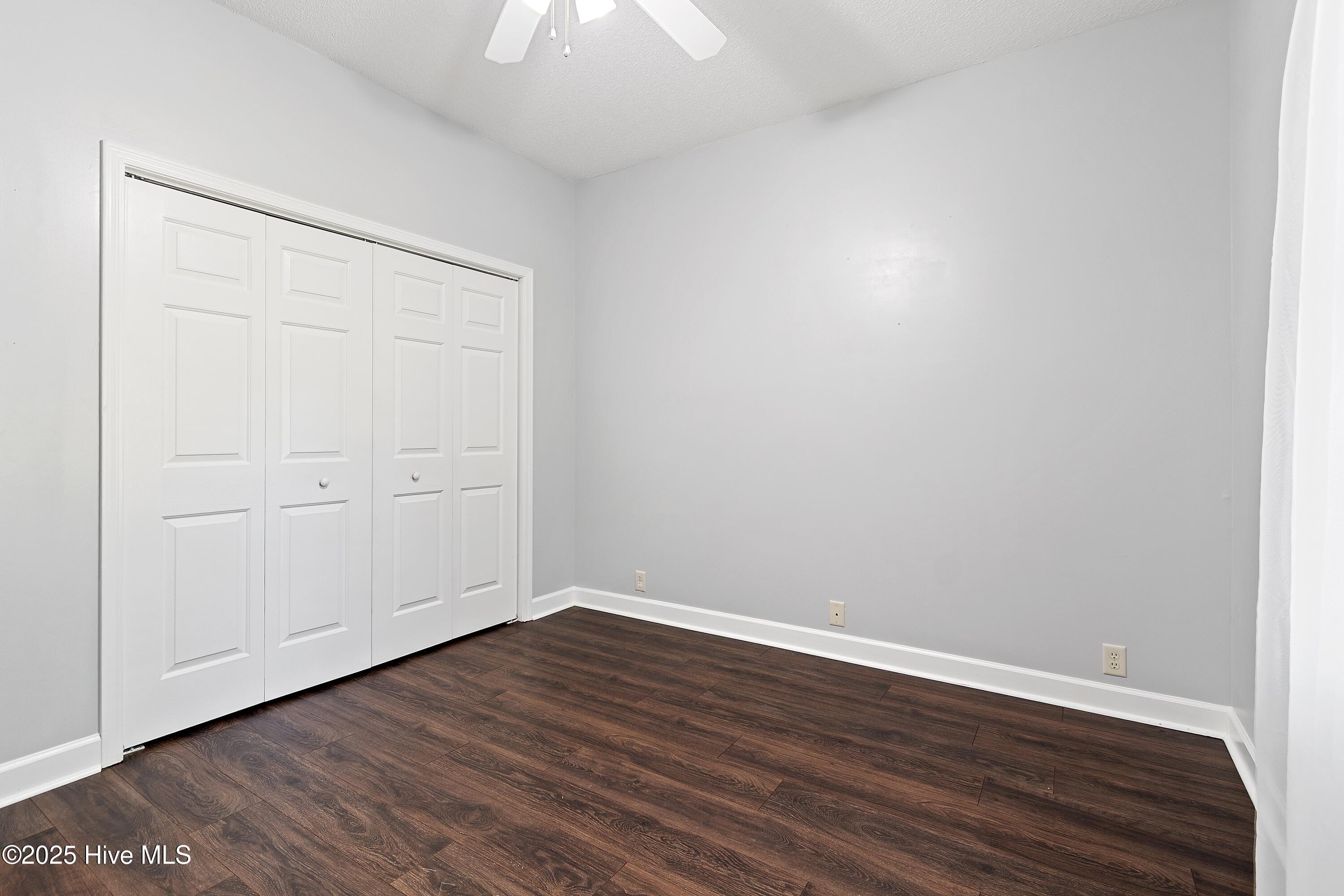 100509248 | Photo 29