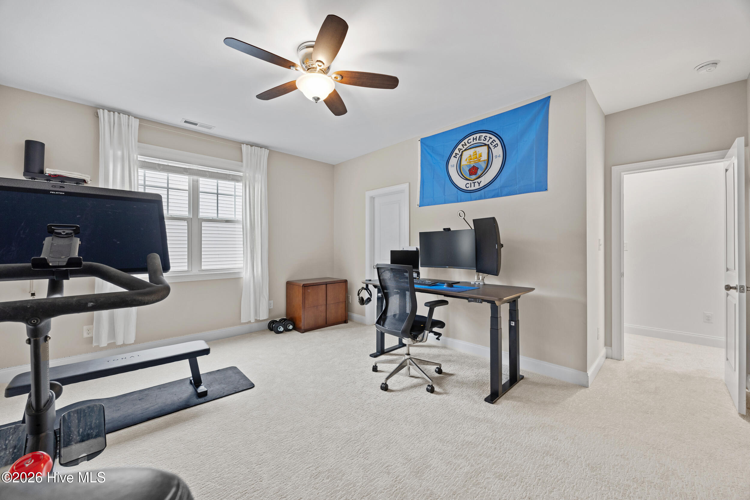 100554590 | Photo 41