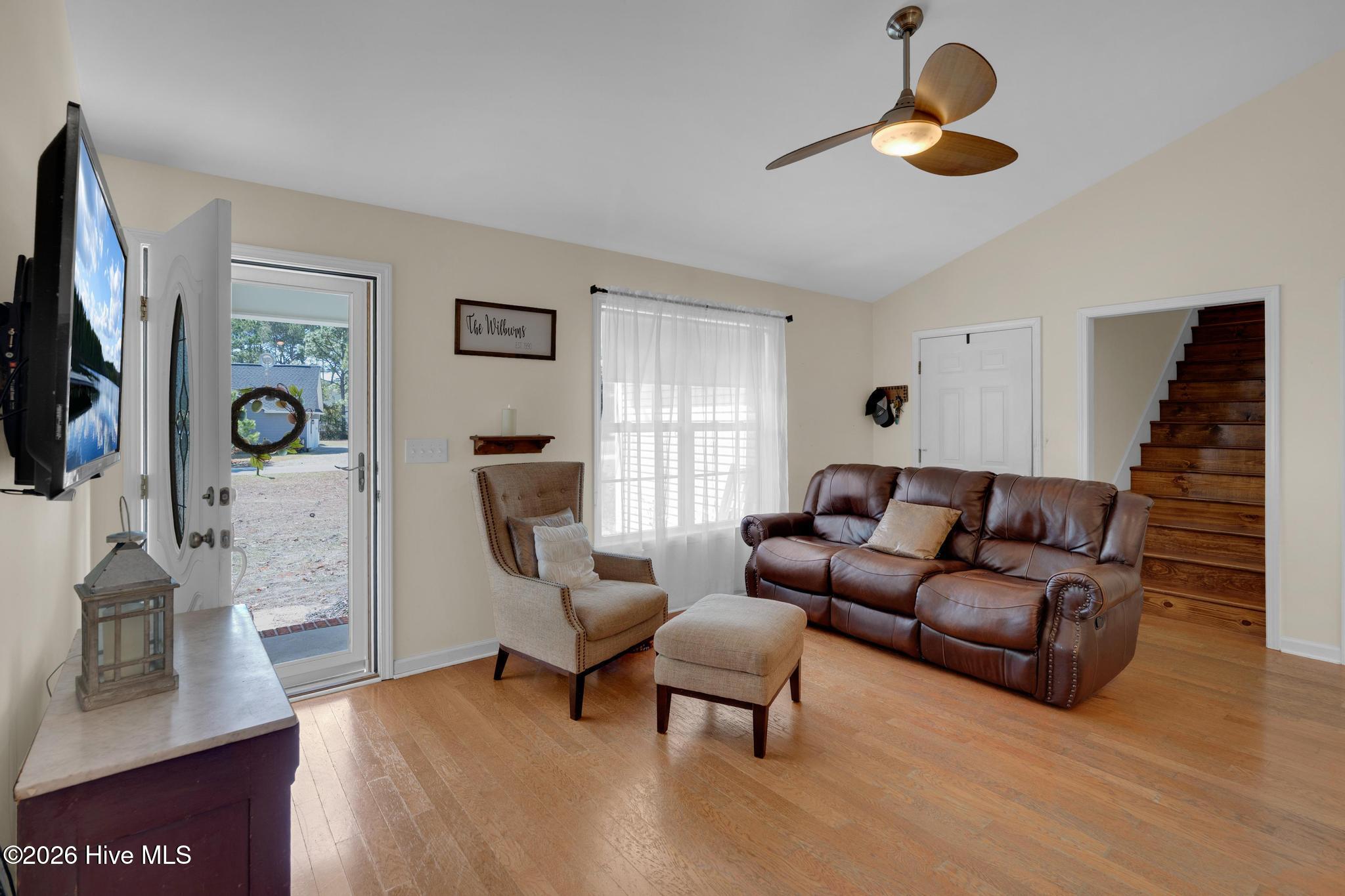 100559055 | Photo 10