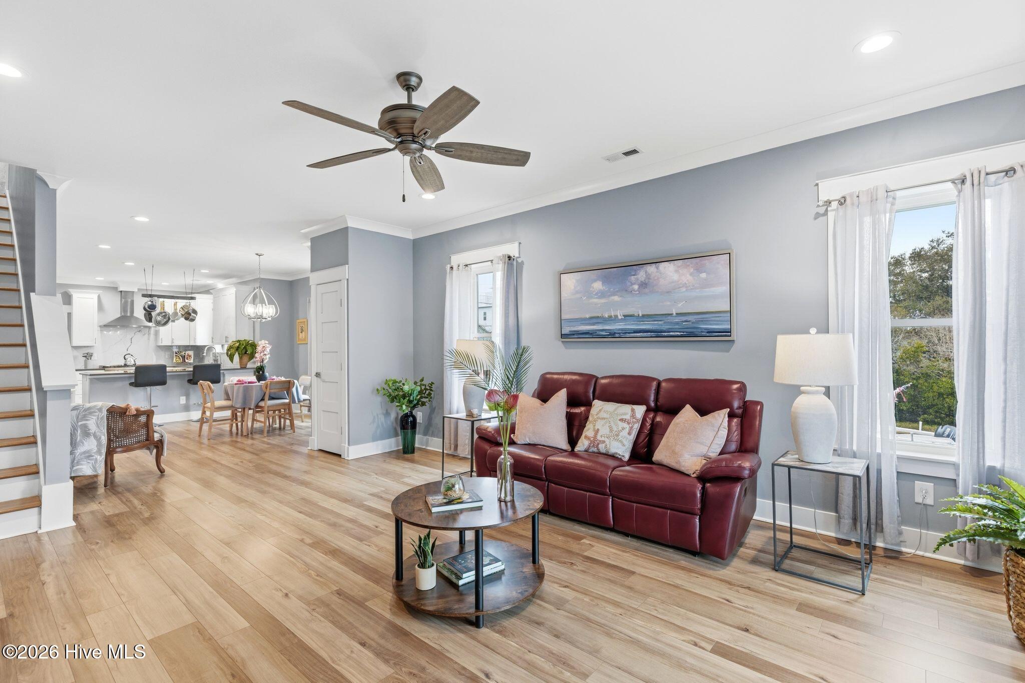 100556954 | Photo 14