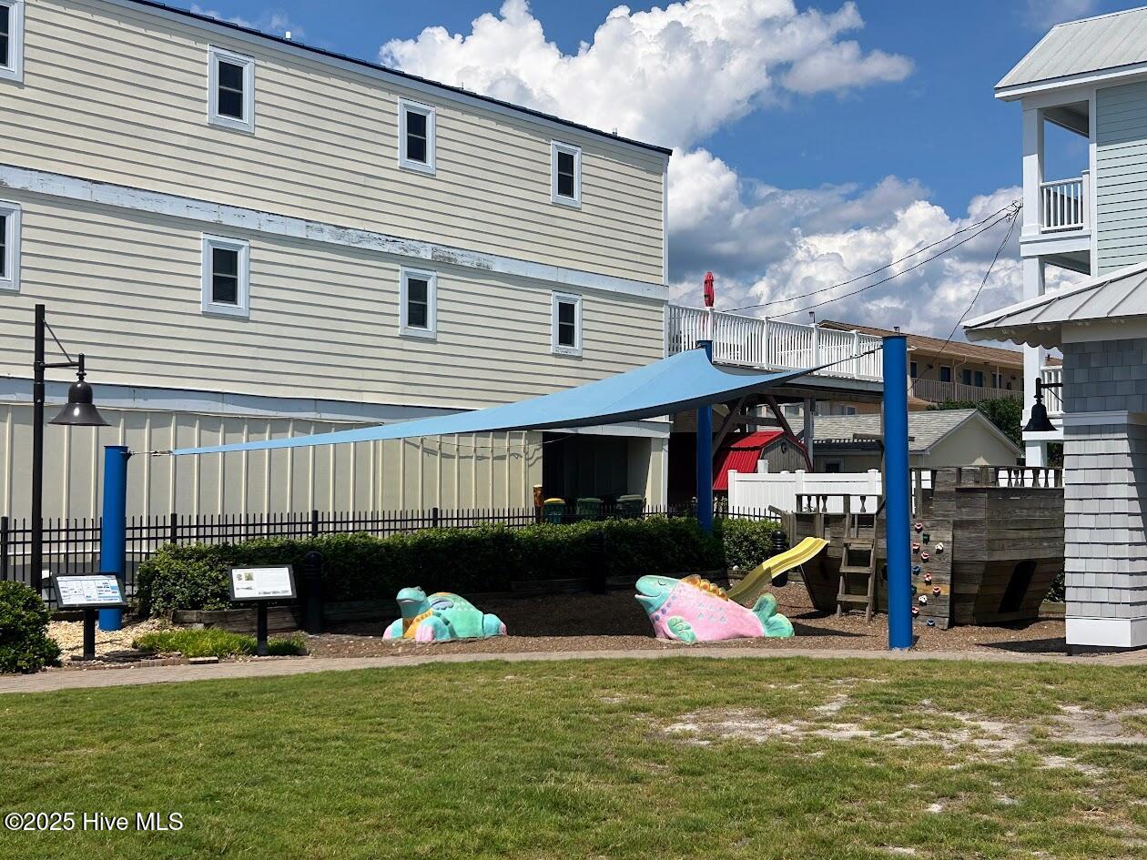 100527040 | Photo 50