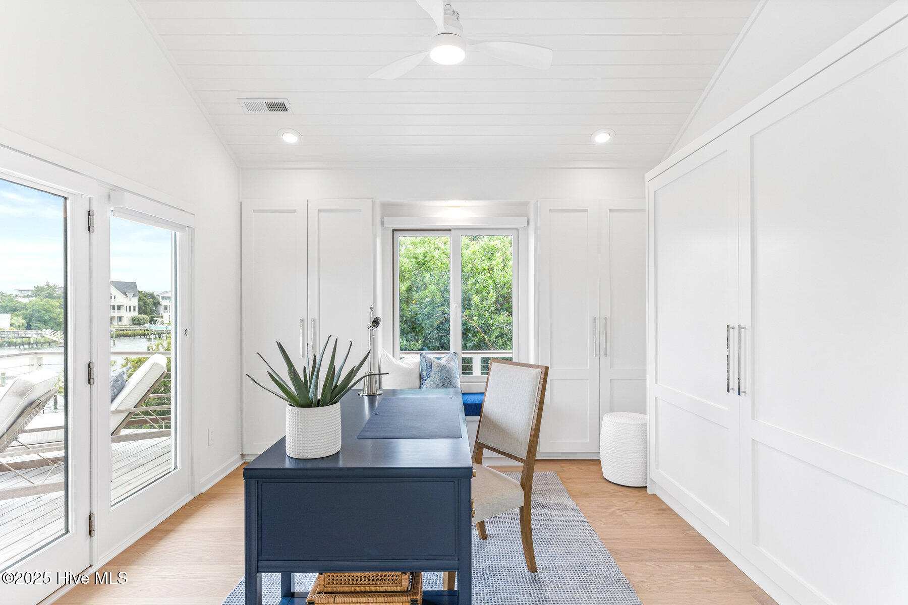 100530519 | Photo 11