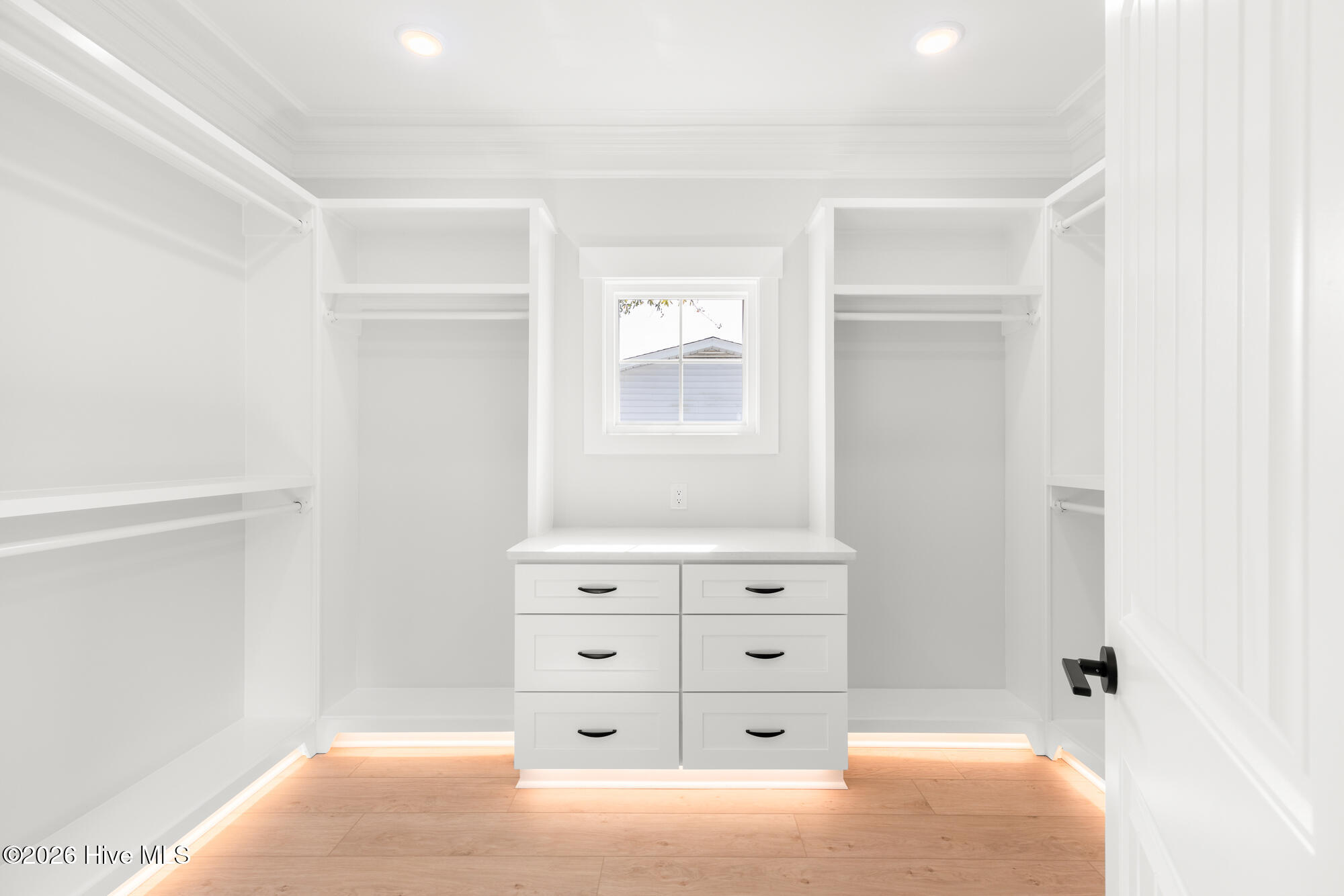 100516675 | Photo 39