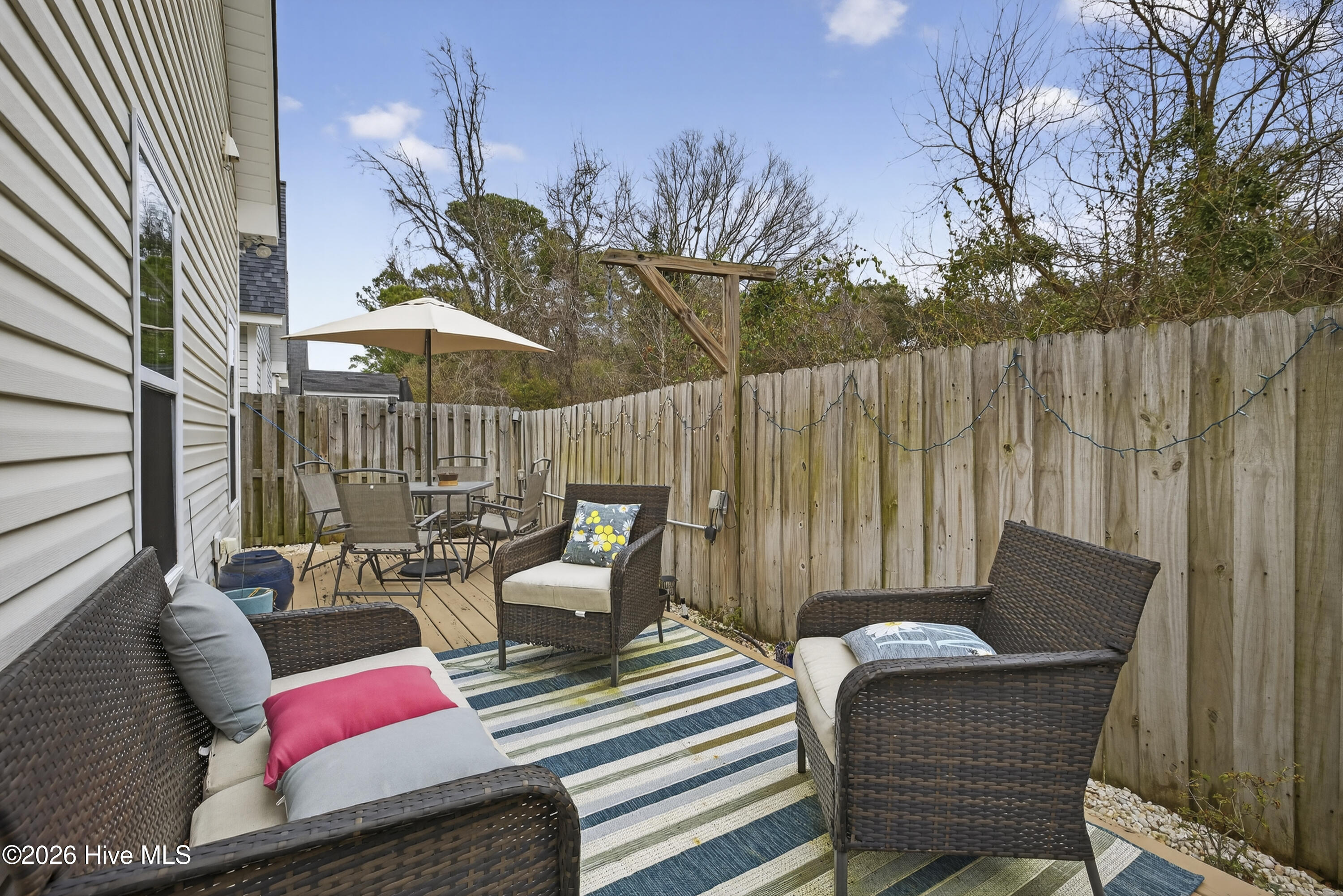 100557620 | Photo 29