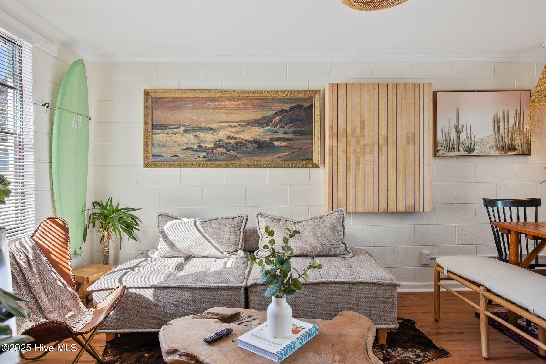 100540595 | Photo 24