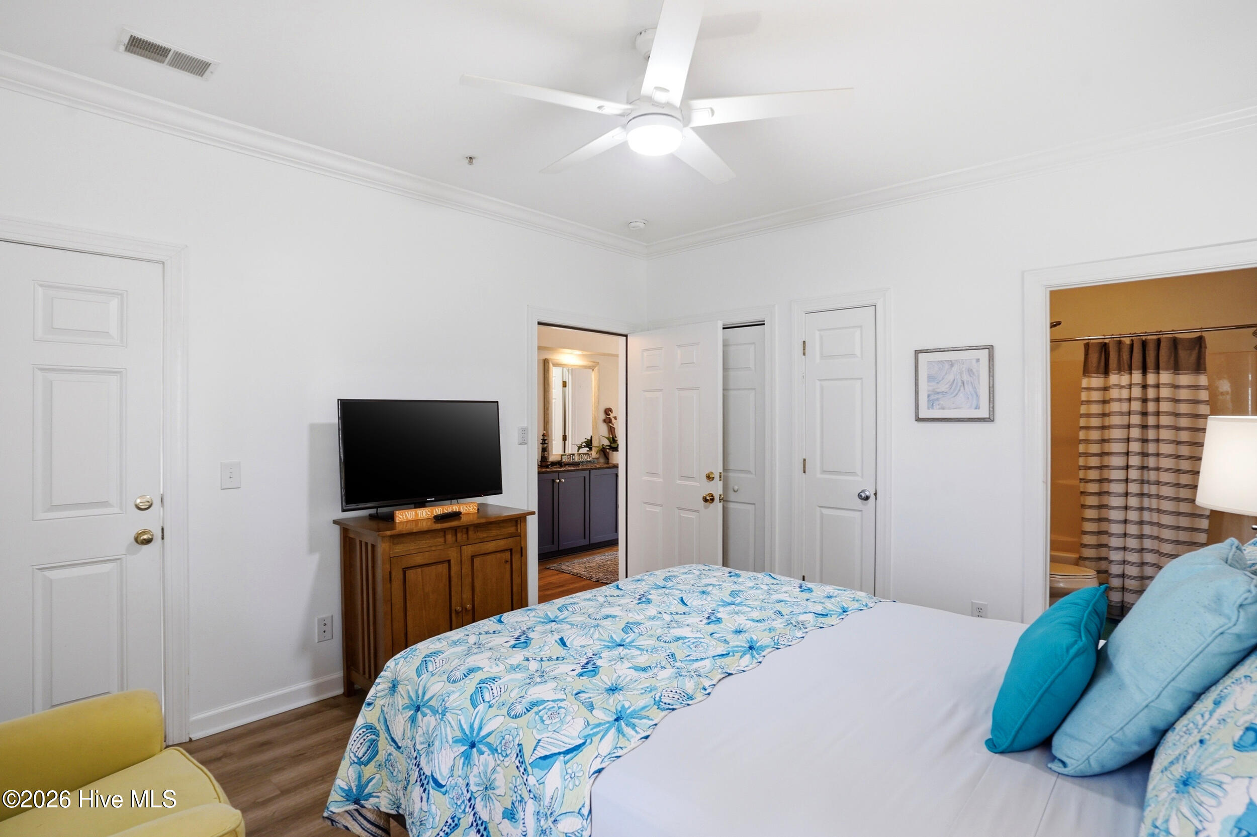 100567598 | Photo 20