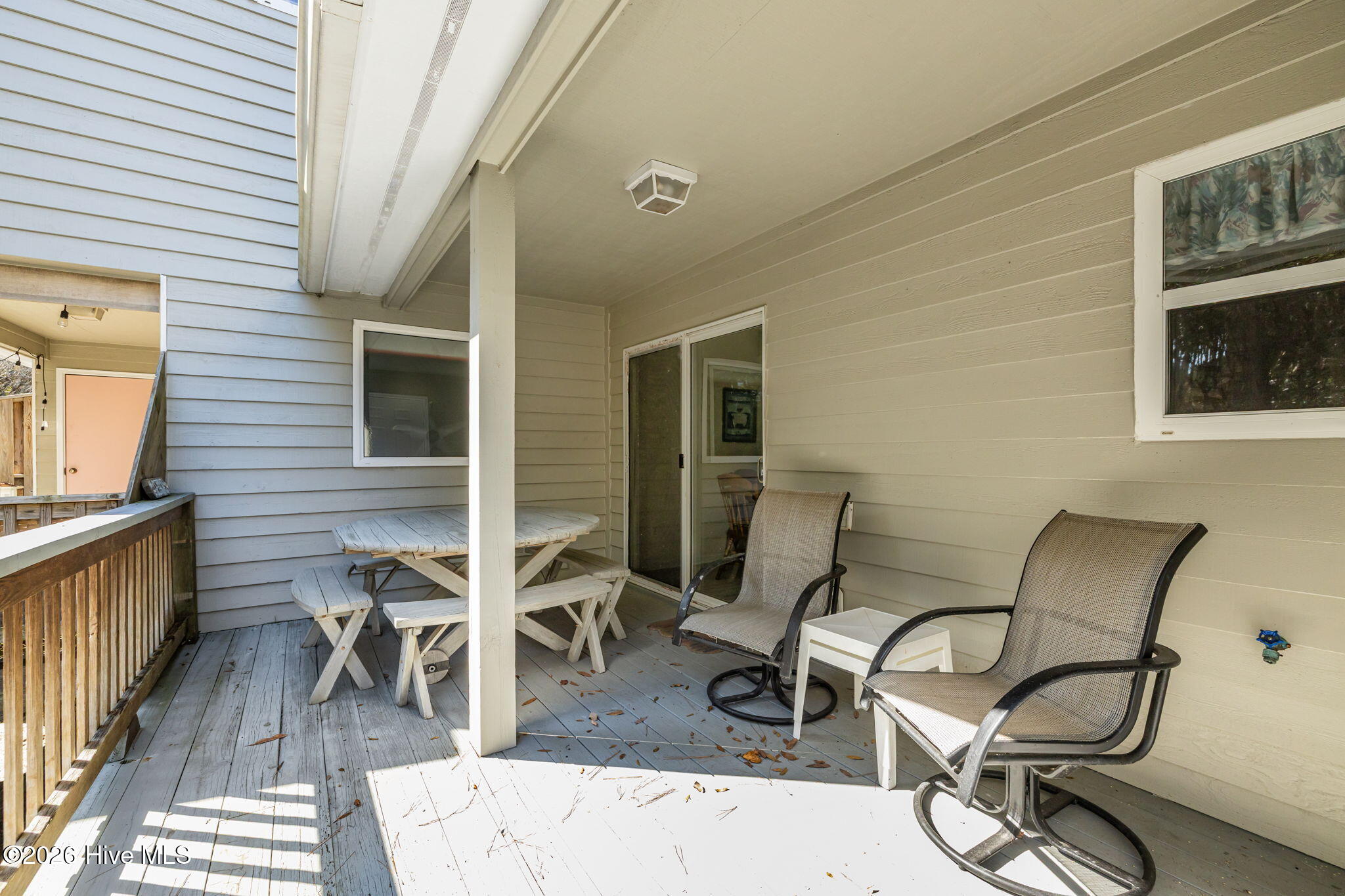 100557807 | Photo 29