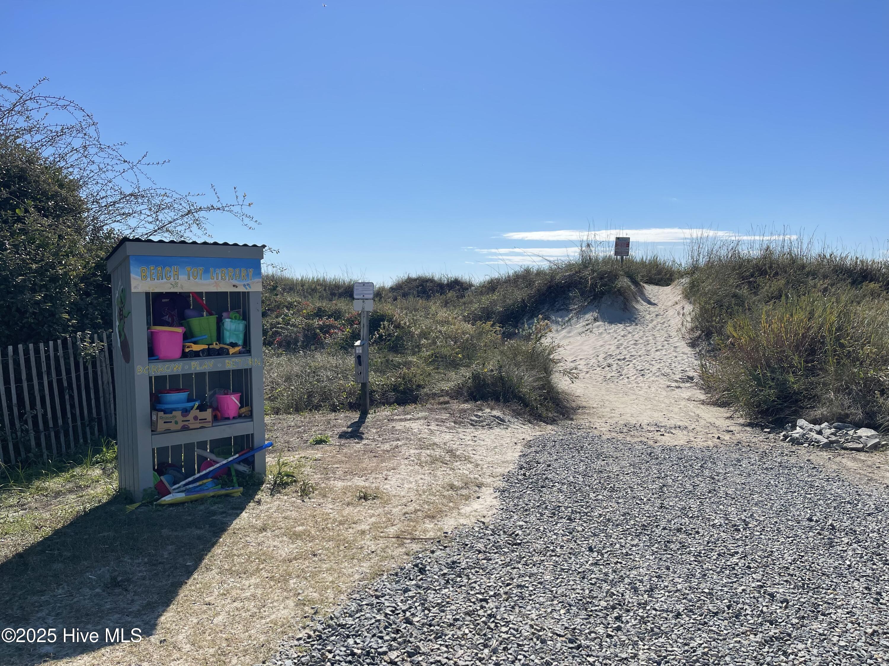 100512296 | Photo 43