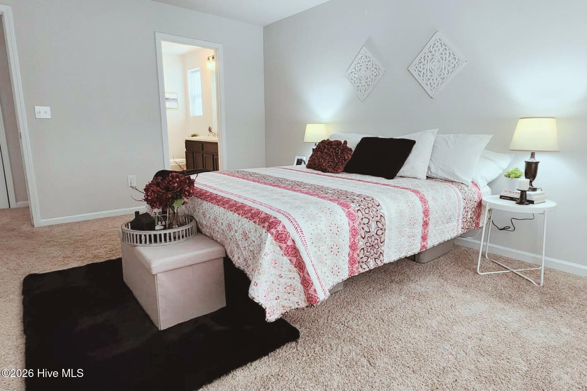 100534878 | Photo 12