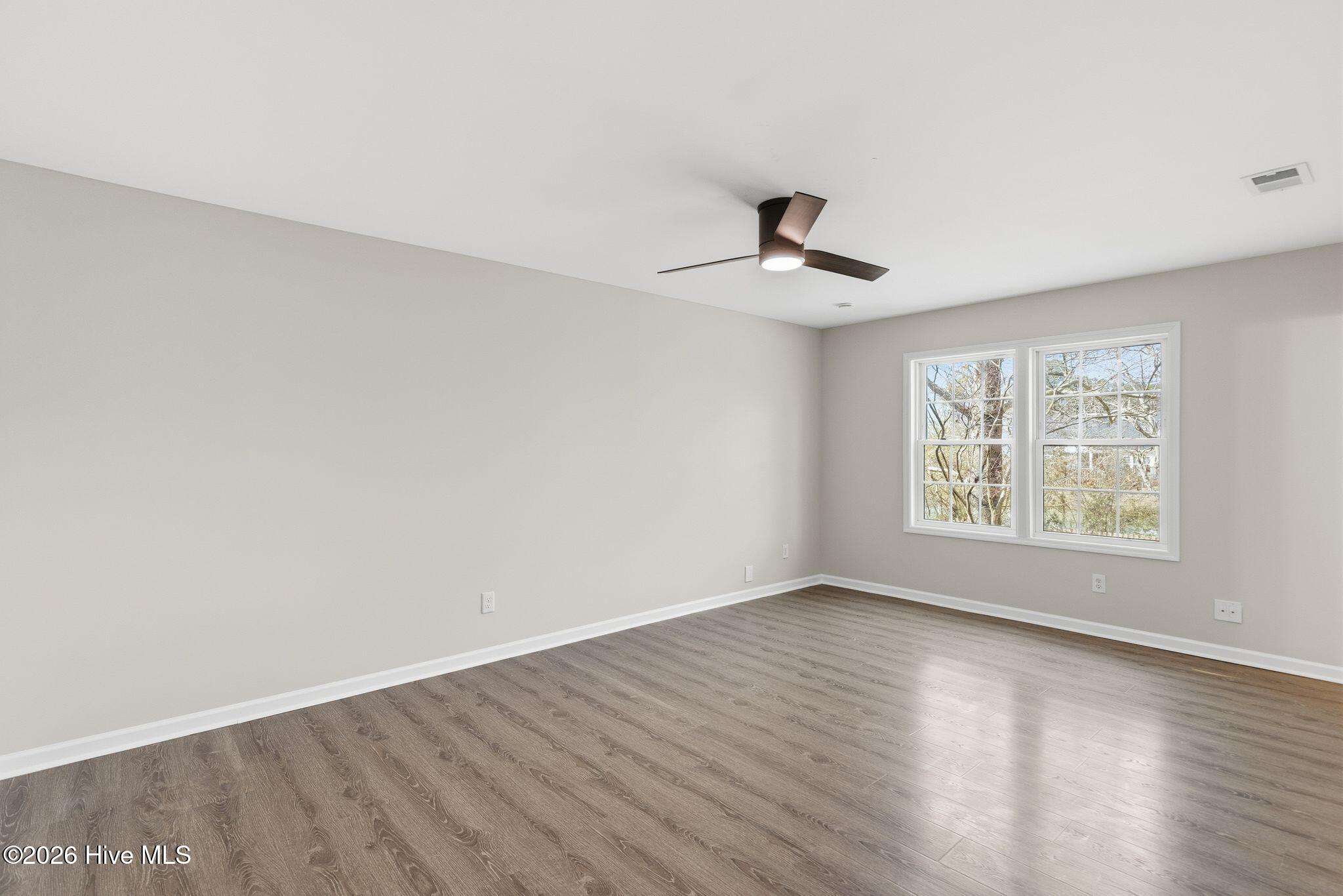 100554538 | Photo 38