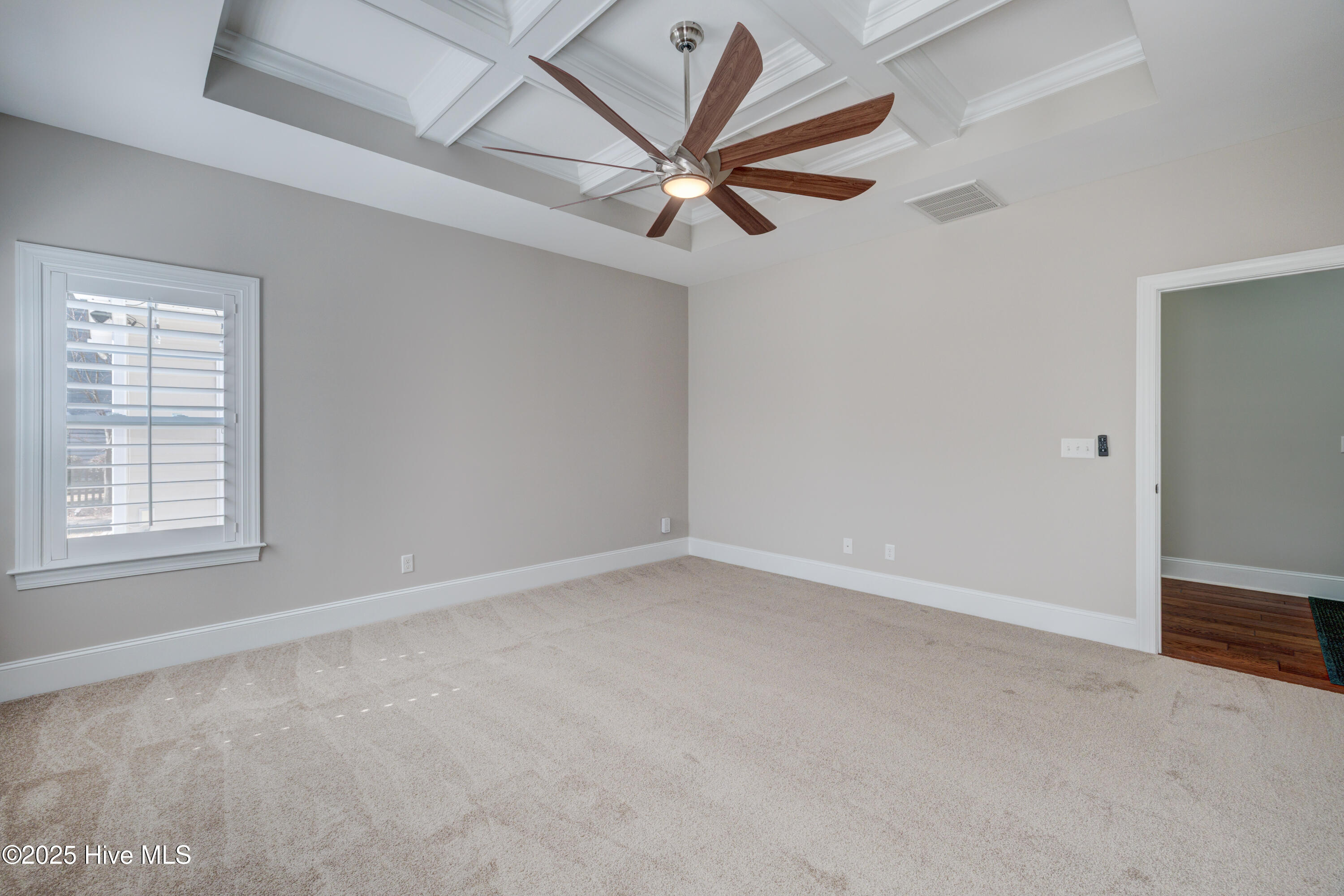 100496540 | Photo 36