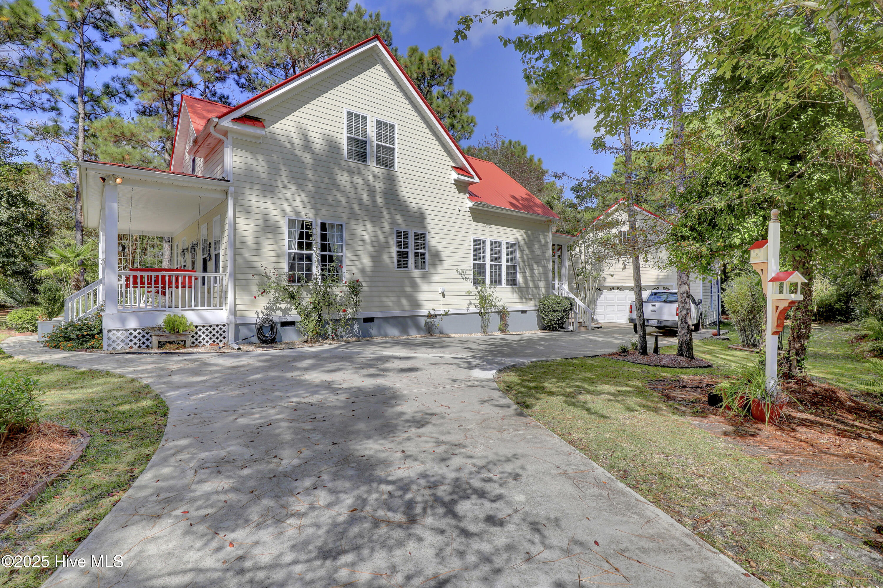 100532986 | Photo 46