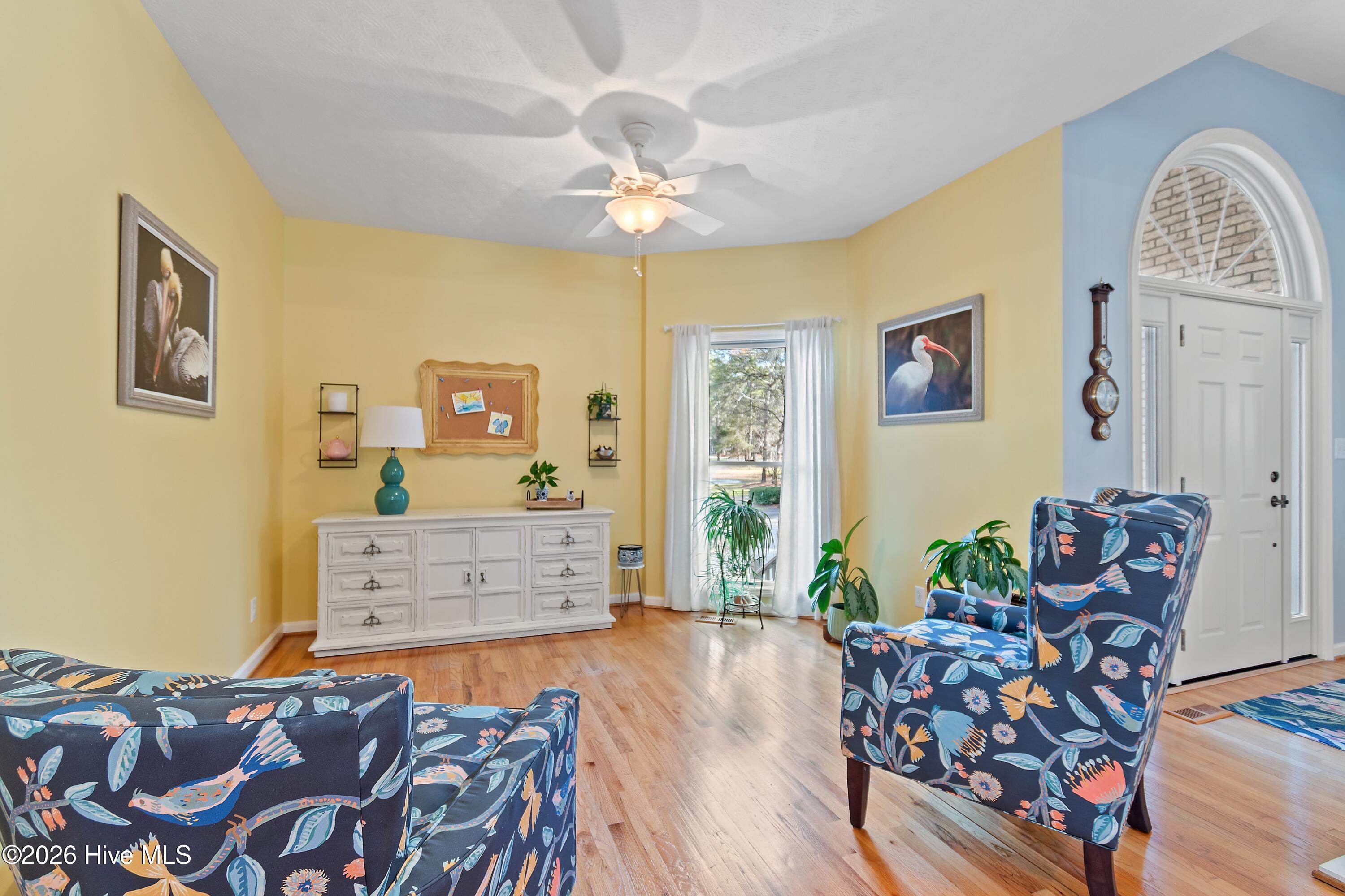 100558651 | Photo 11