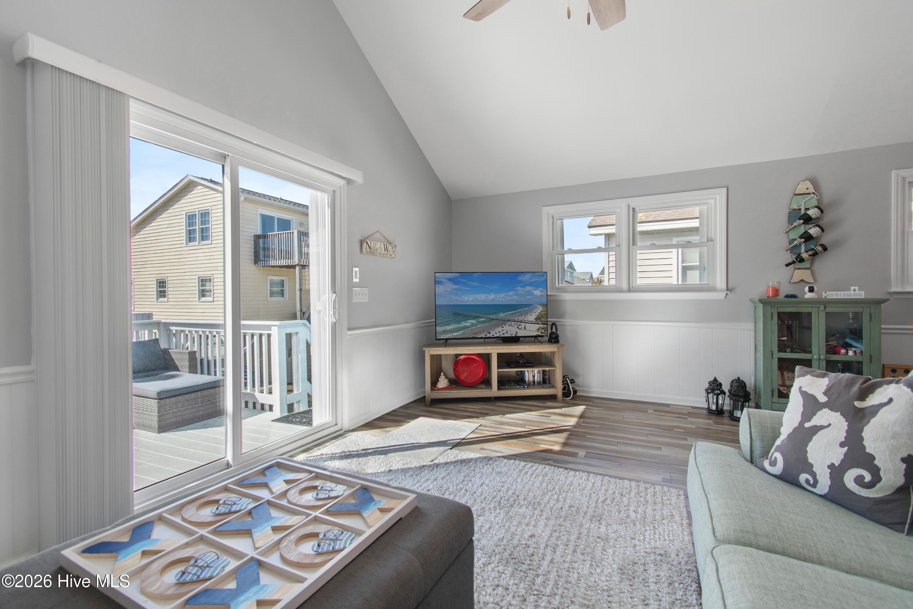 100555544 | Photo 22