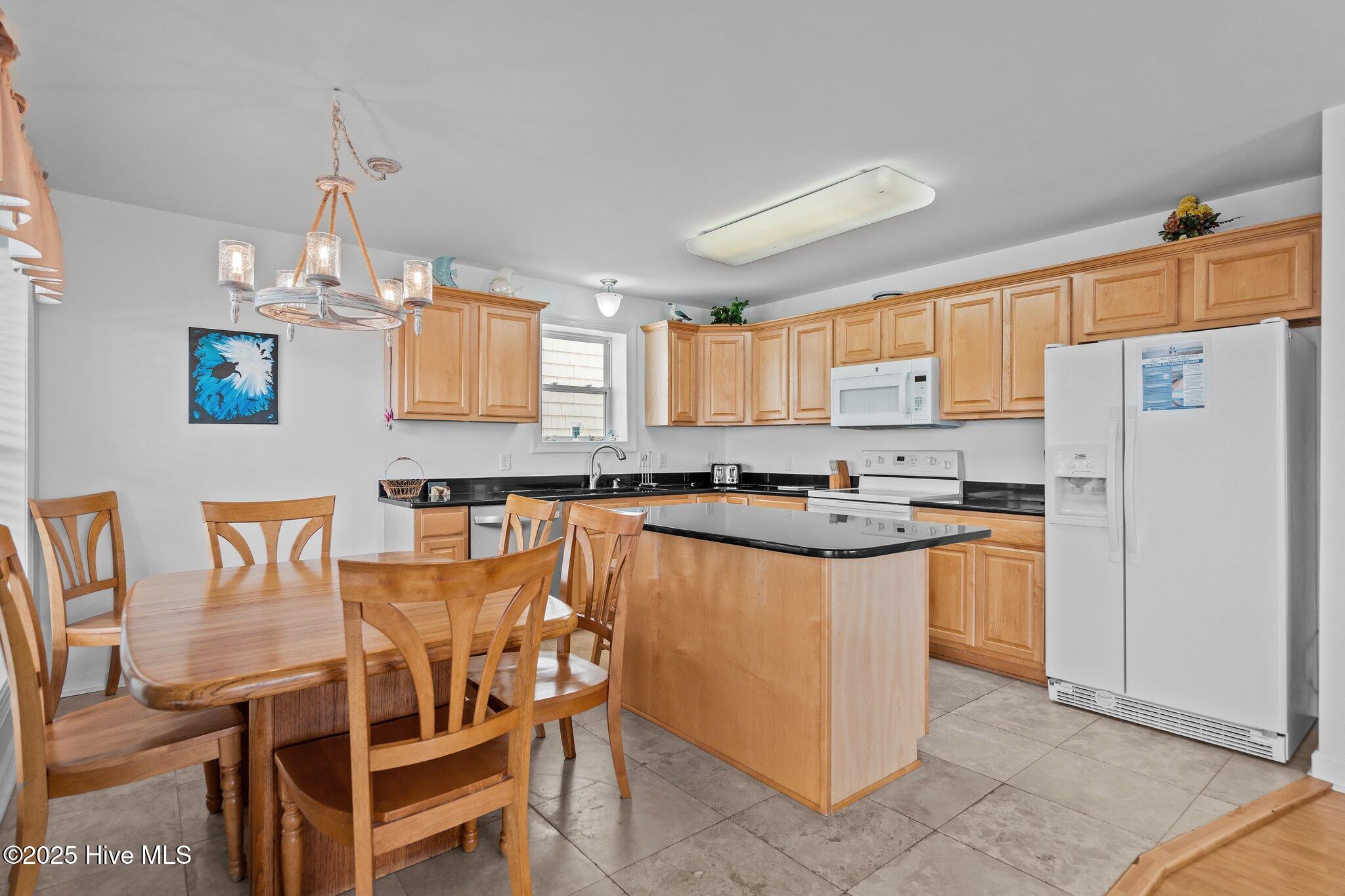 100517725 | Photo 42