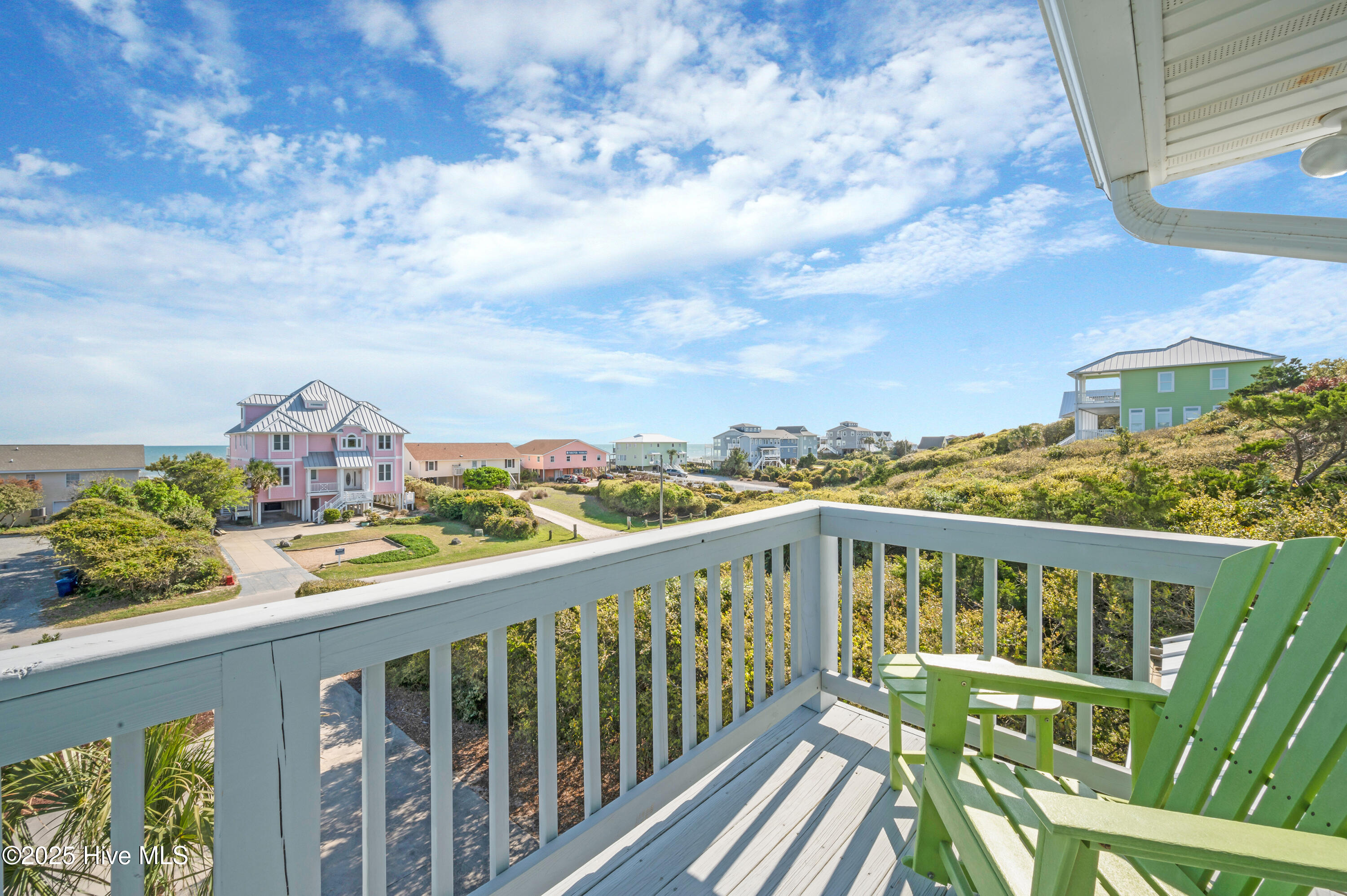 100498545 | Photo 98