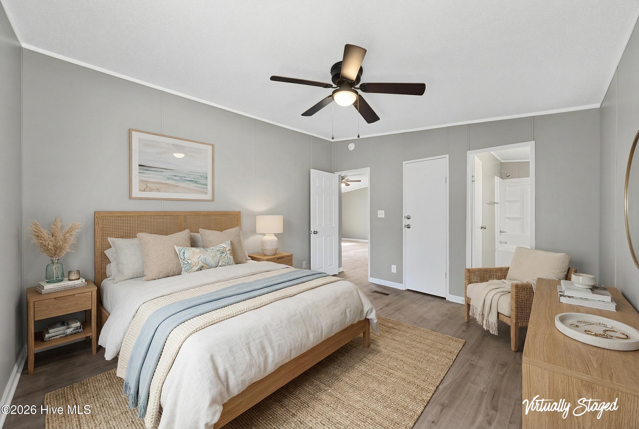 100560049 | Photo 32