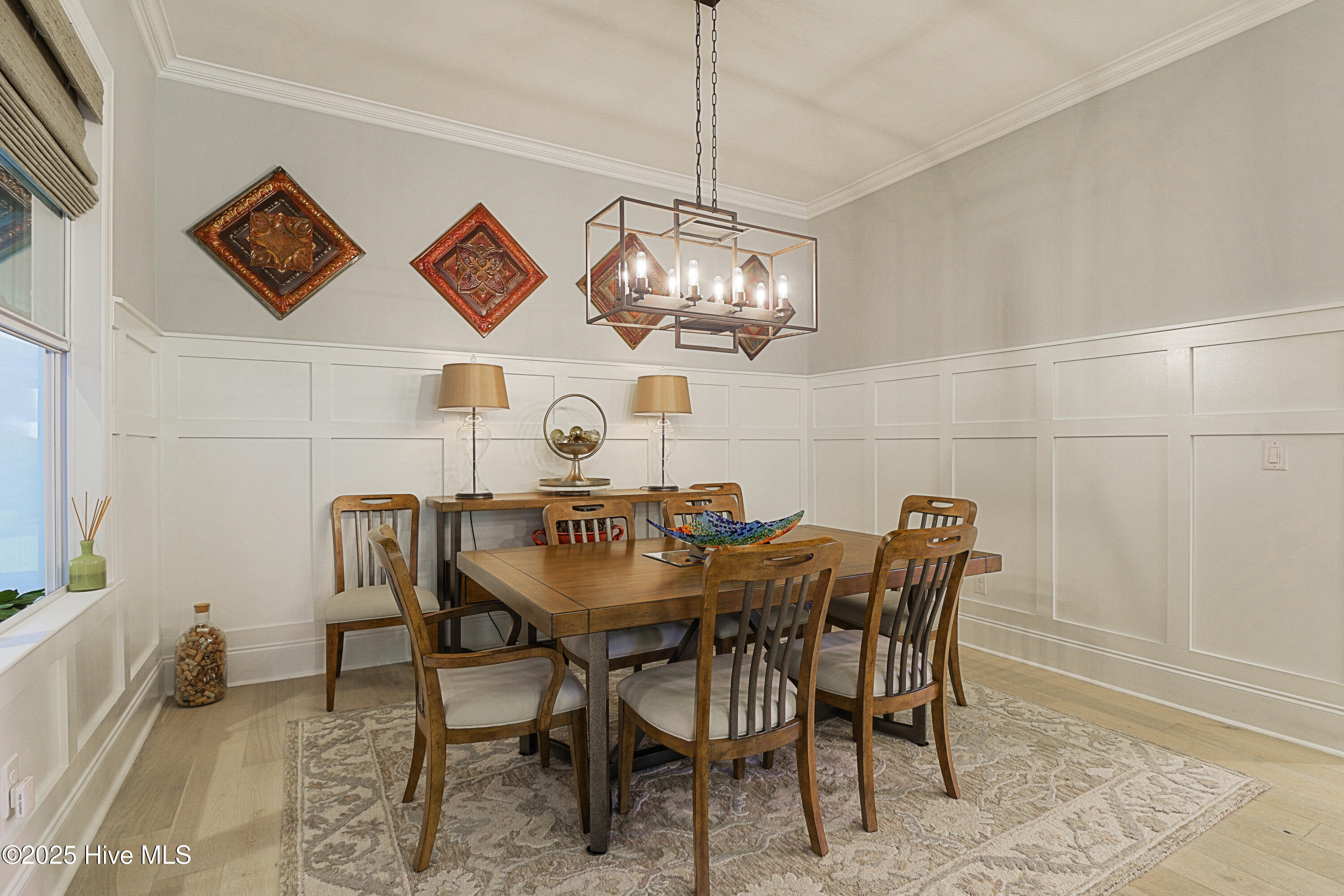 100530008 | Photo 30