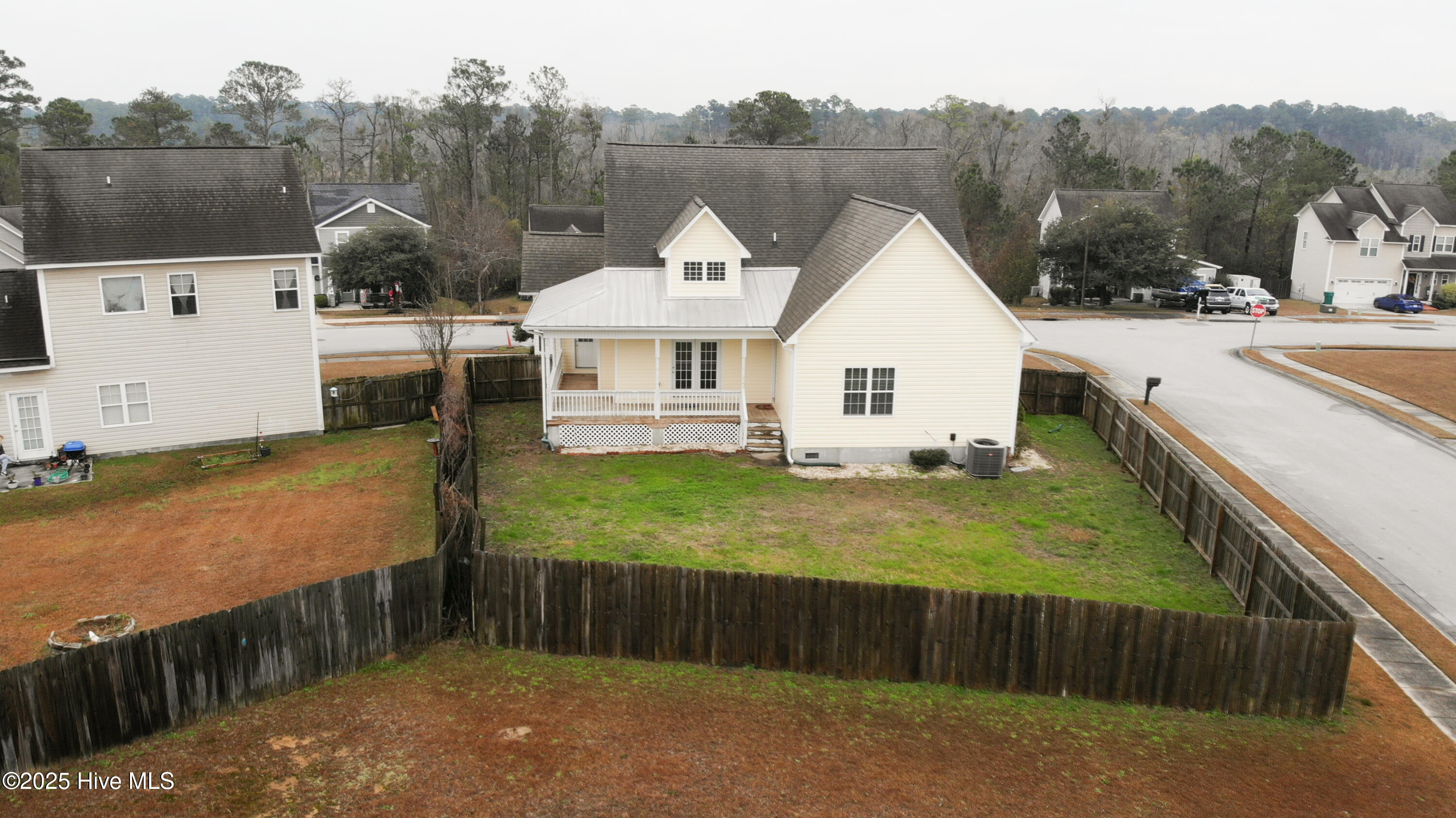 100539008 | Photo 50