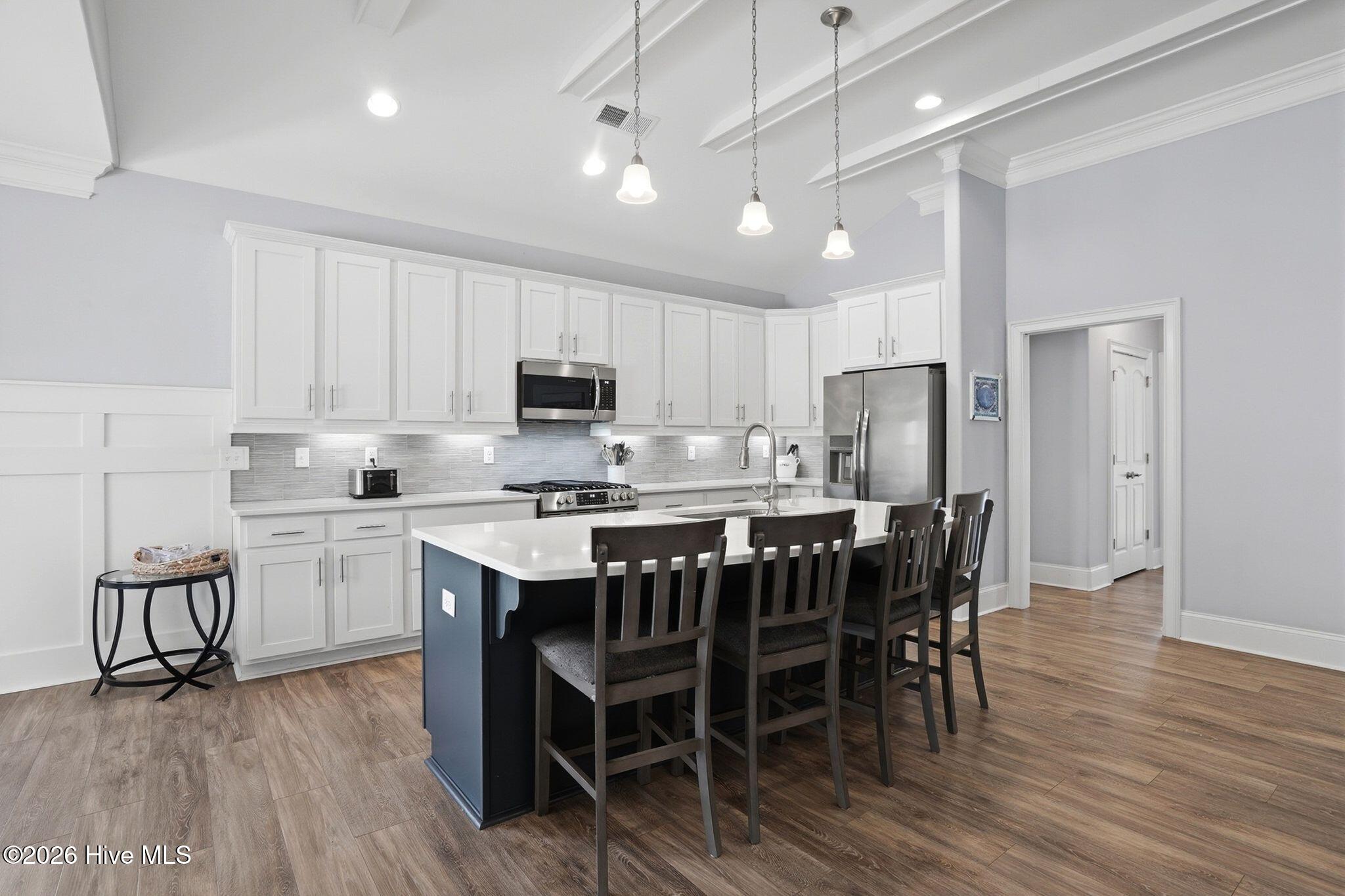 100556850 | Photo 13