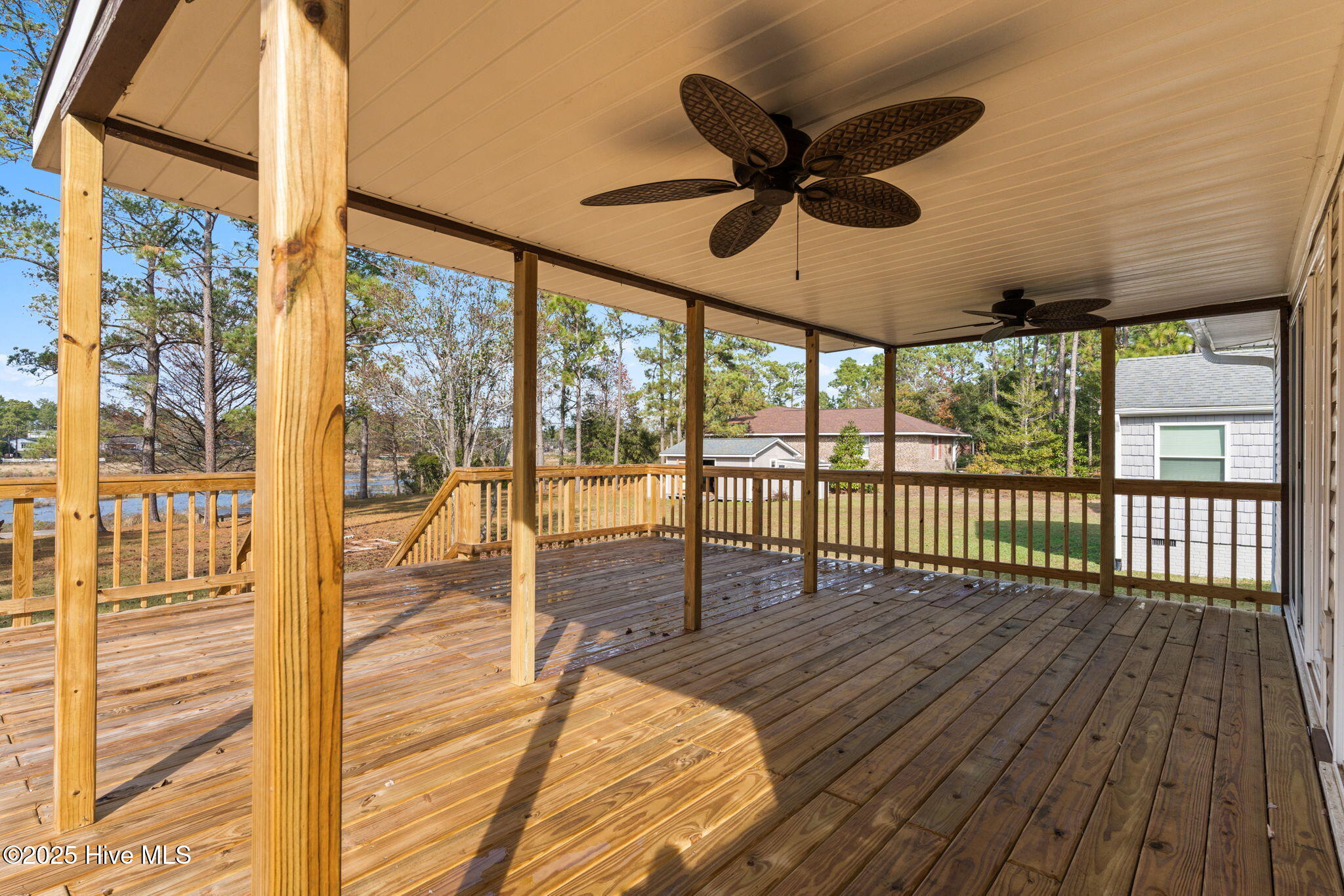 100543279 | Photo 45