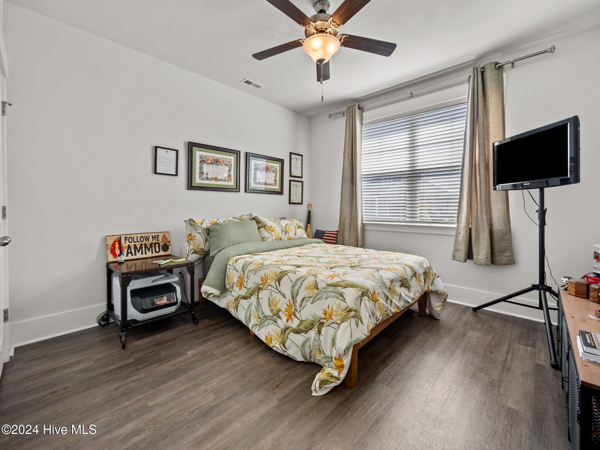 100562894 | Photo 43