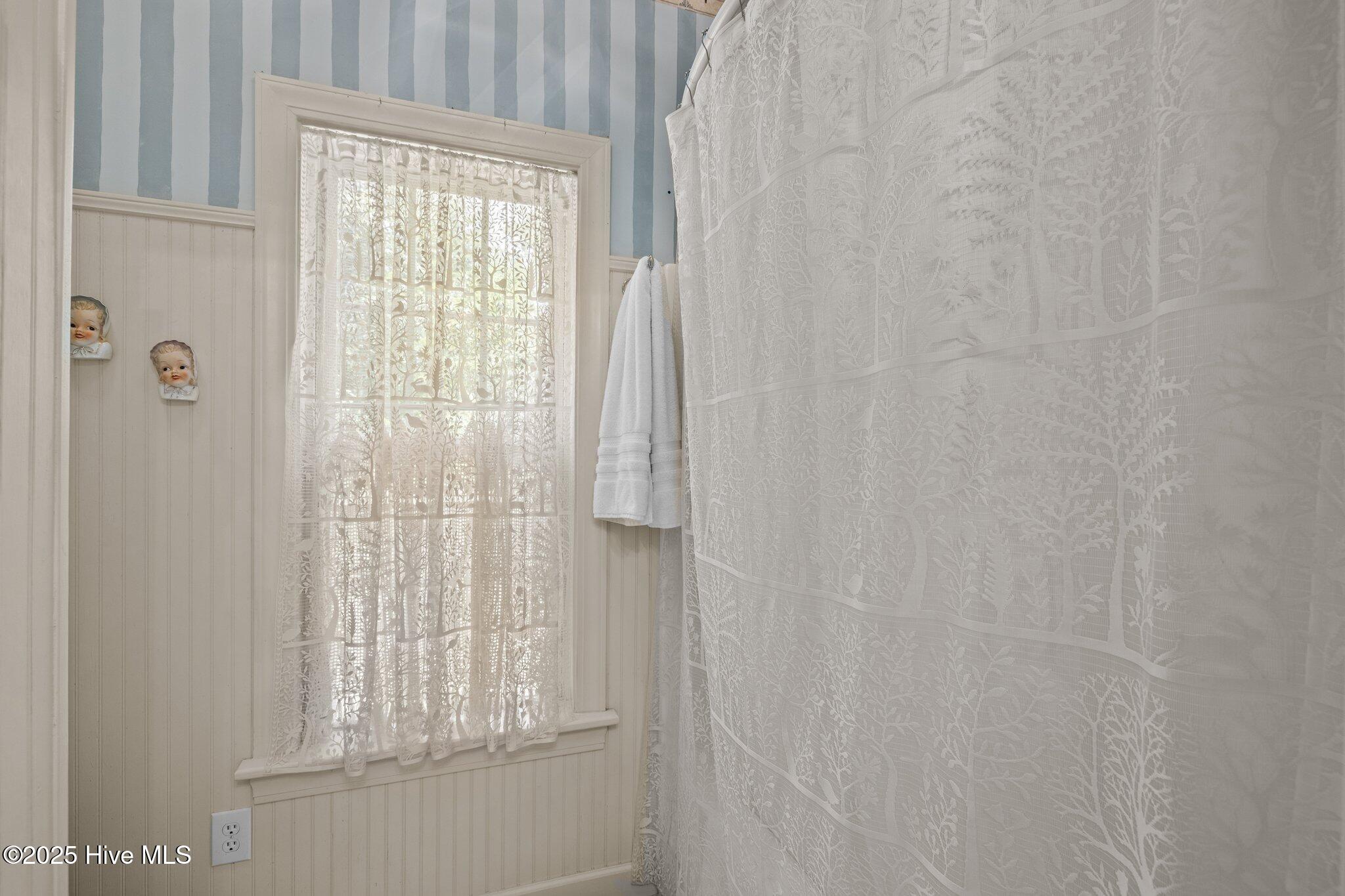 100517626 | Photo 34