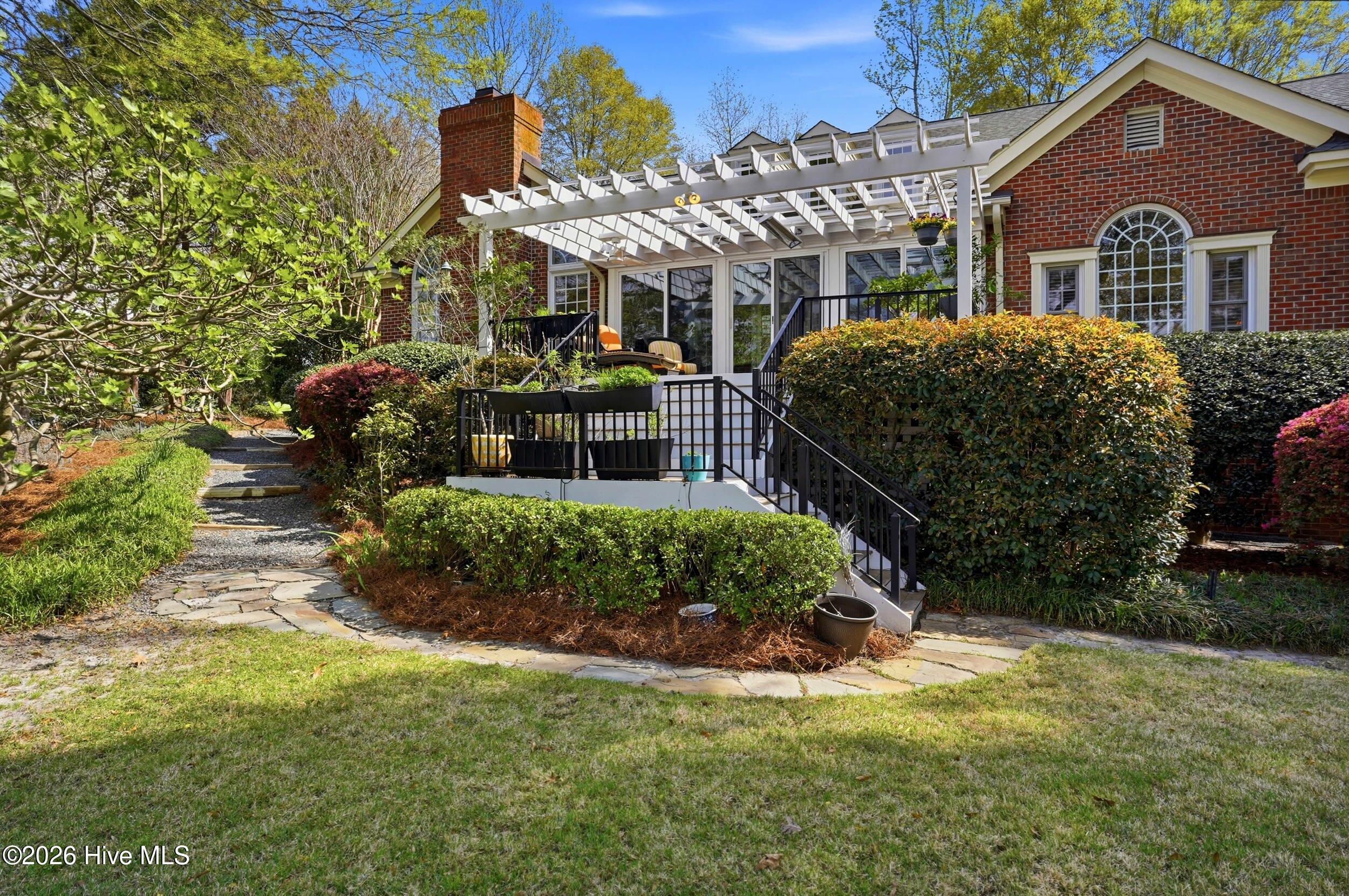 100563171 | Photo 39