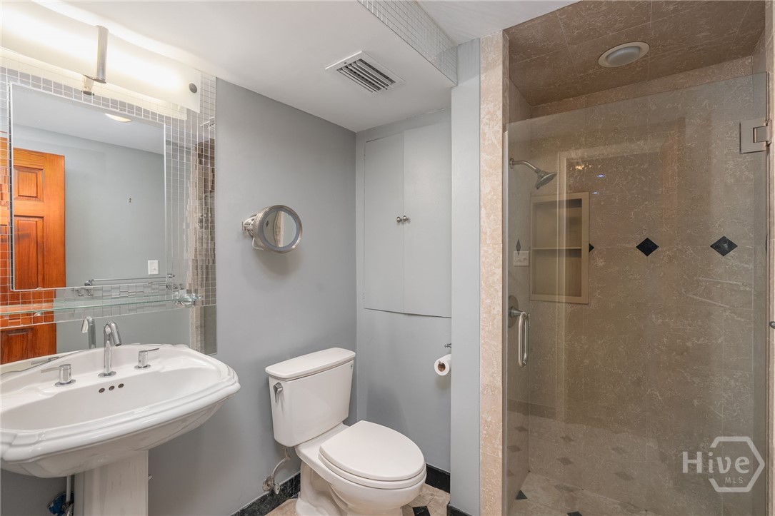 Full bathroom on ground floor